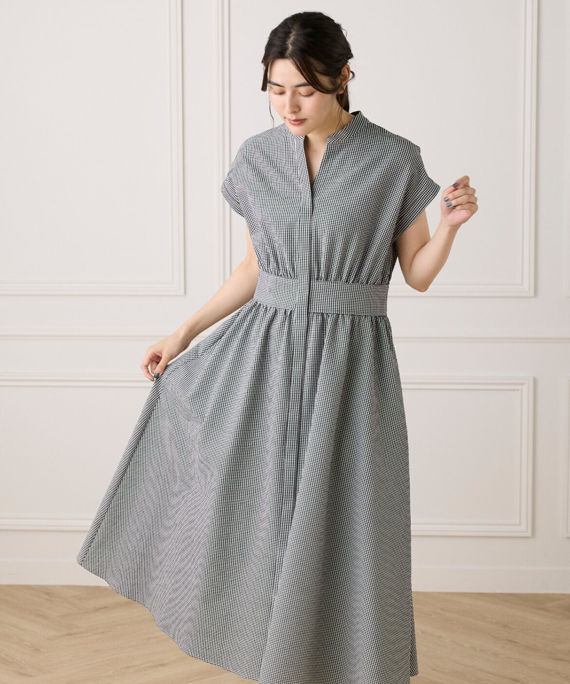 INED「《大きいサイズ》ウエストギャザーワンピース」|ワンピース|ギンガム