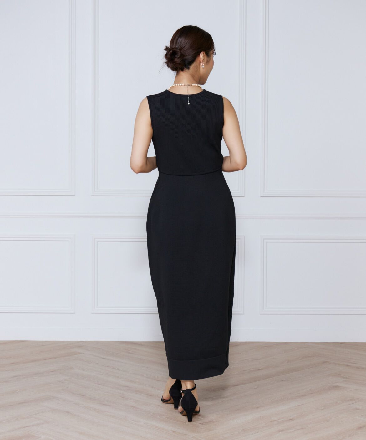 ef-de Black「リブ&times;天竺ベルシェイプニットワンピース」|ワンピース|