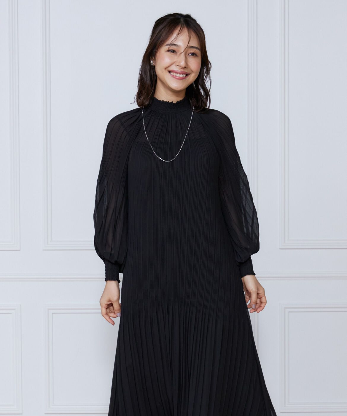 ef-de Black「総プリーツシャーリングワンピース」|ワンピース|ブラック