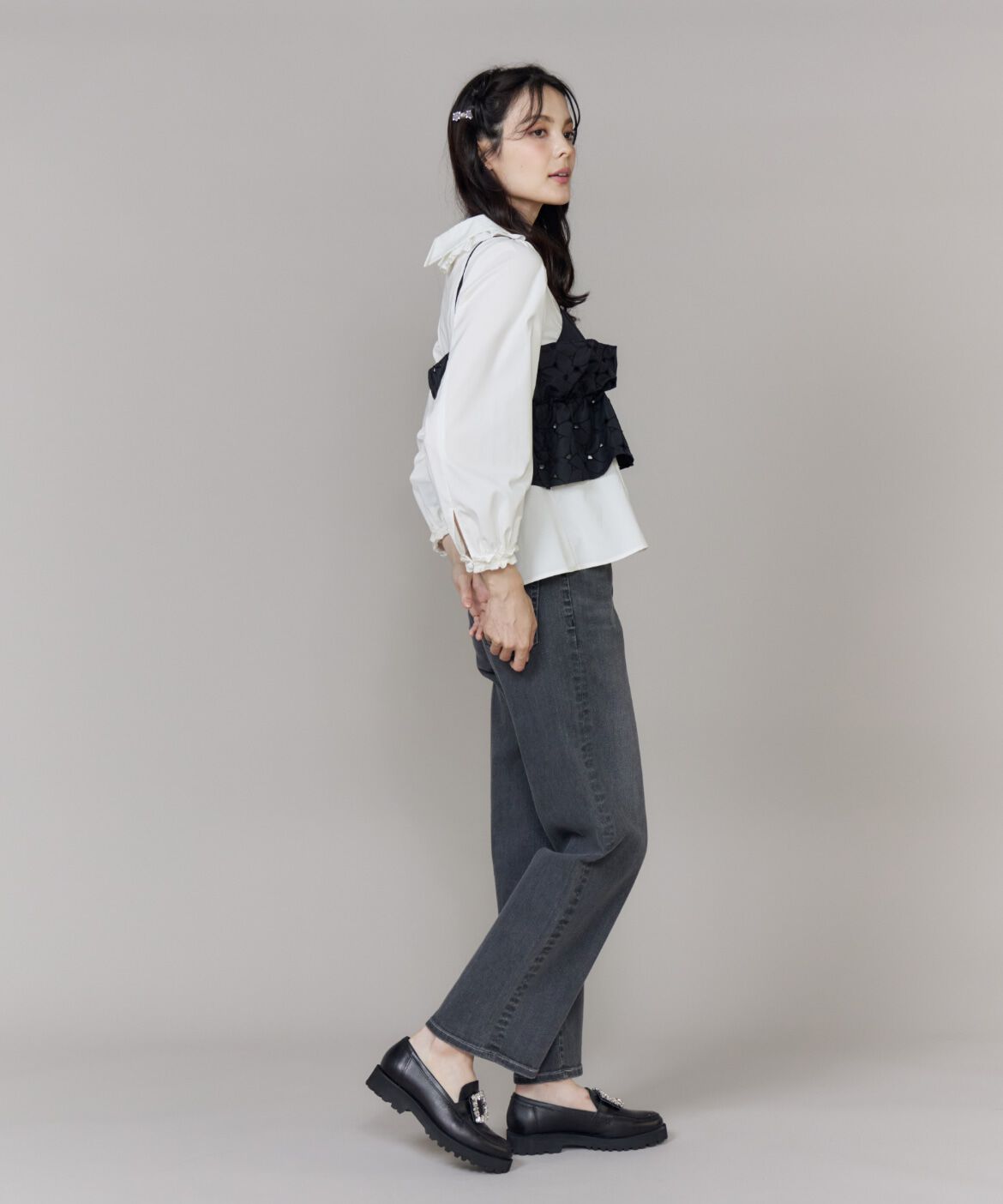 Maglie le cassetto「シルキーストレッチ衿フリルブラウス」|シャツ・ブラウス|