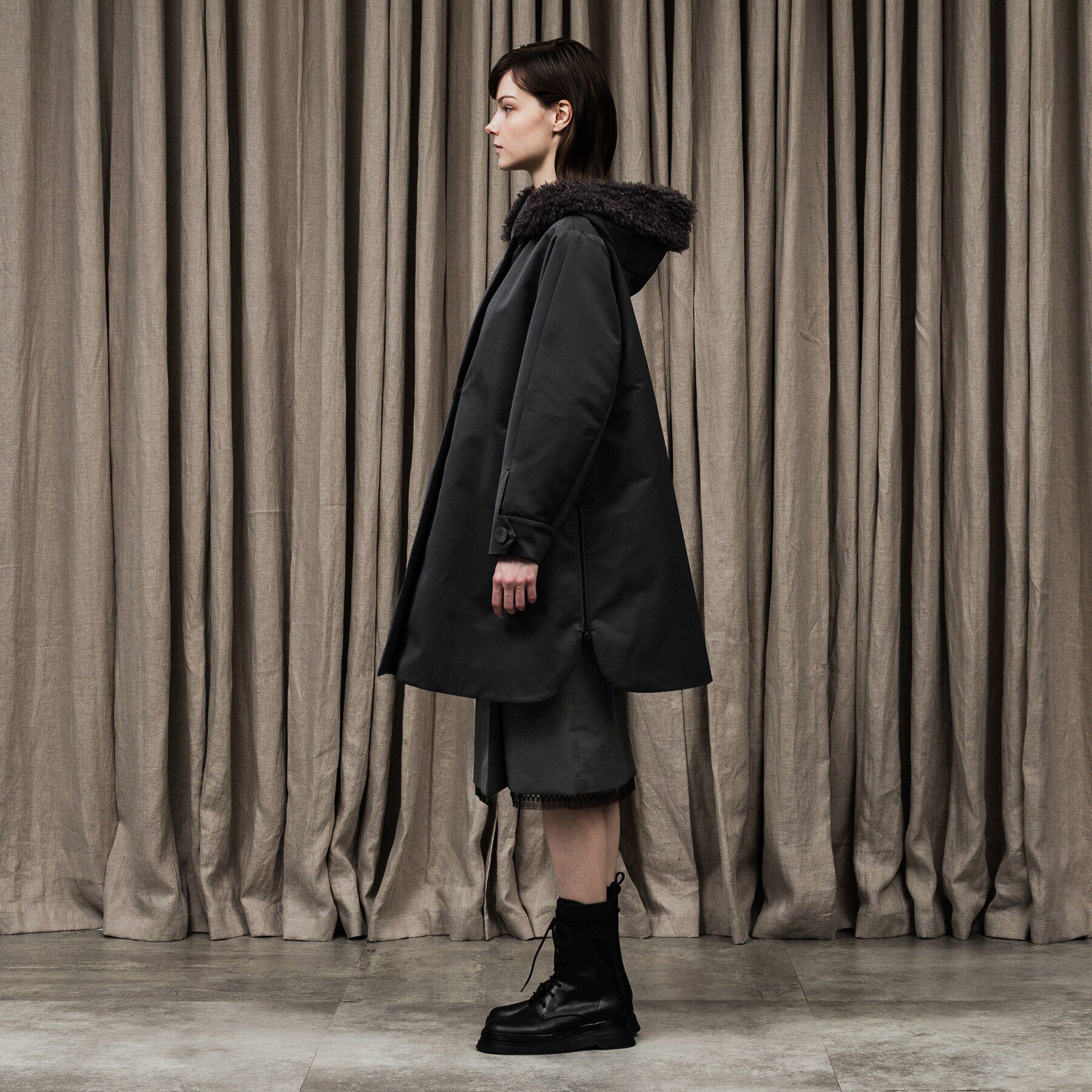 UNTITLED「ベーネグログランペンシルスカート」|スカート|