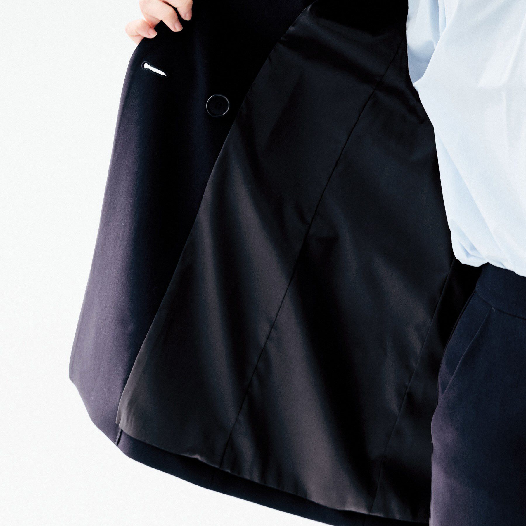 UNTITLED「バックラッフルジレ」|ベスト・ジレ|