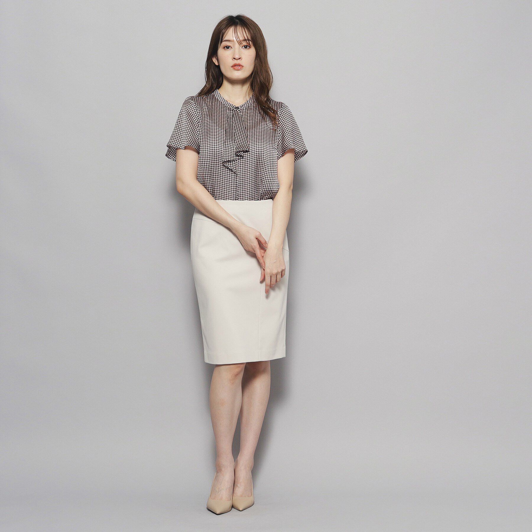 COUP DE CHANCE「【洗える／一枚着／ジャケットイン／通勤／幾何柄】女性らしいフリルデザインブラウス」|シャツ・ブラウス|