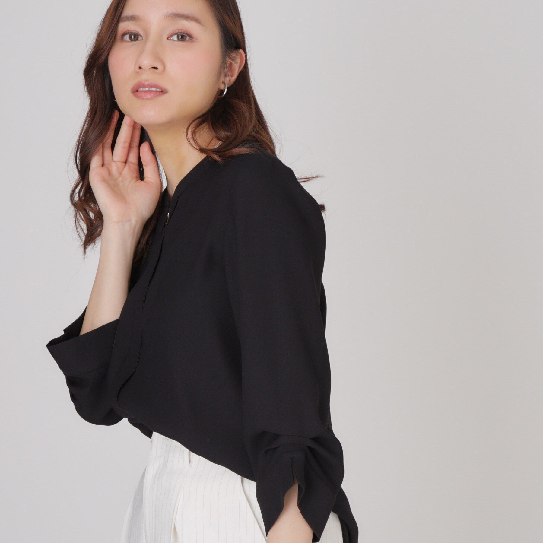 COUP DE CHANCE「【イージーケア／日本製】スキッパーデザインブラウス」|シャツ・ブラウス|ブラック(019)