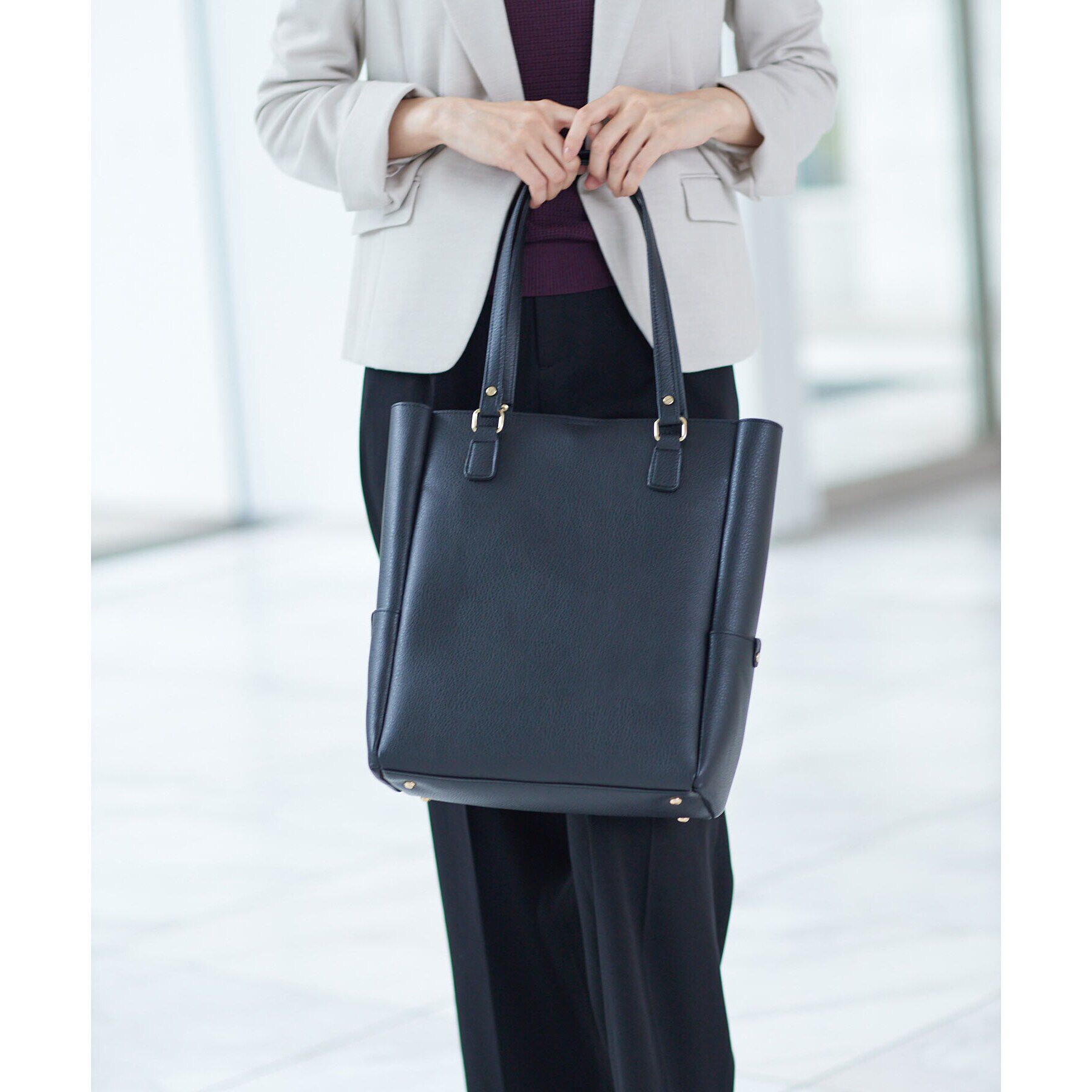 Reflect「【コートの上からでも肩掛けしやすい！パソコン収納可／WEB限定カラーあり】&rsquo;24秋冬 毎日バッグ」|トートバッグ|