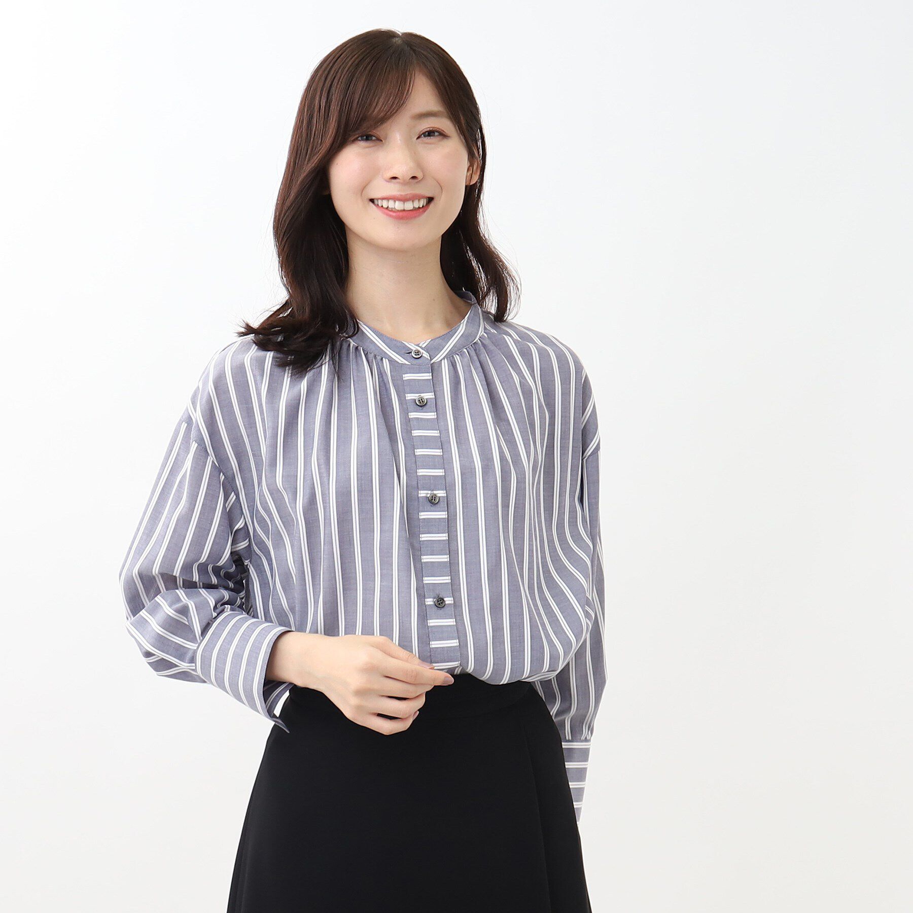 Reflect「【SALE／接触冷感／洗える】ネックギャザーシアーブラウス」|シャツ・ブラウス|ネイビー(394)