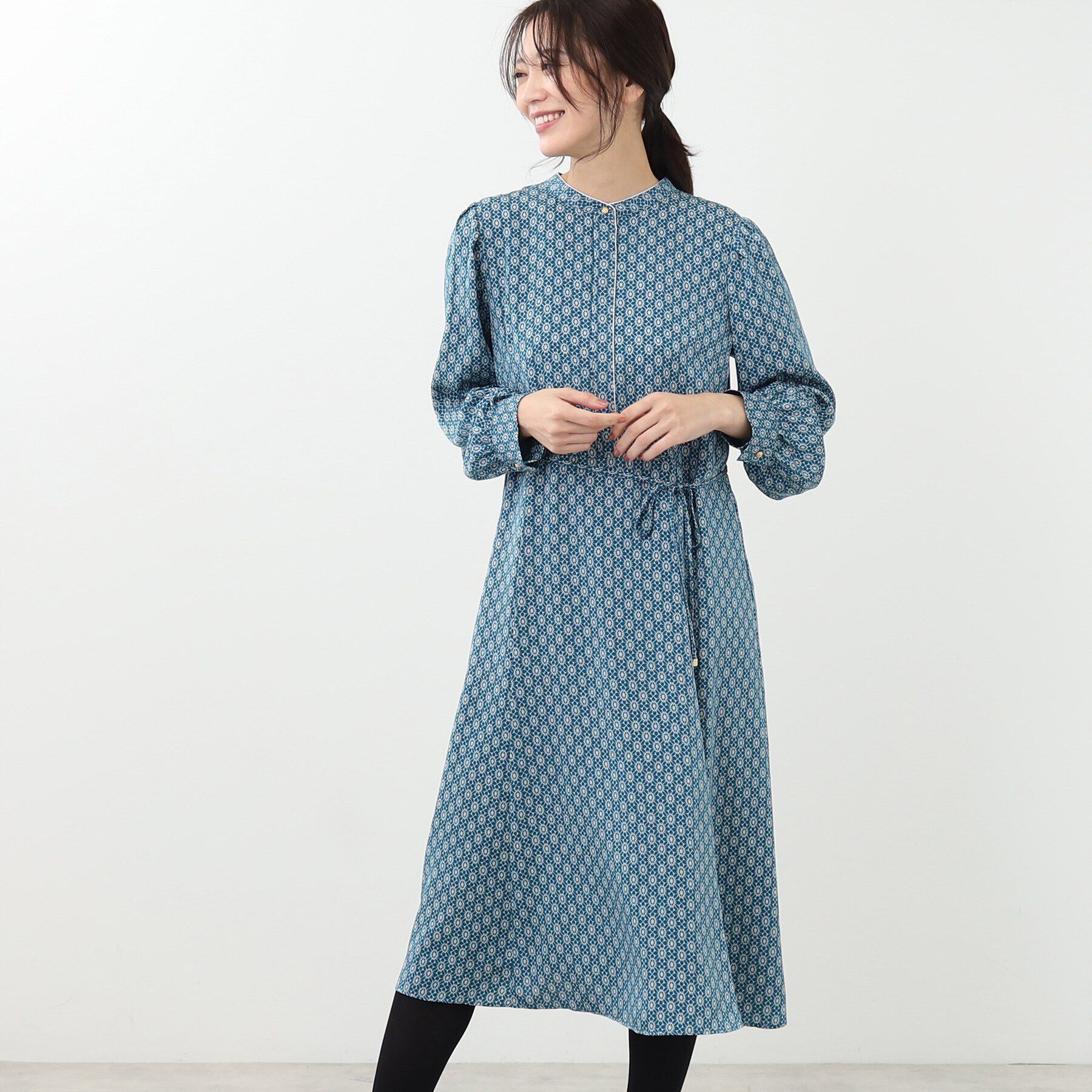 Reflect「【WEB限定カラーあり／マシンウォッシュ可】幾何柄プリントワンピース」|ワンピース|ブルーグリーン(19