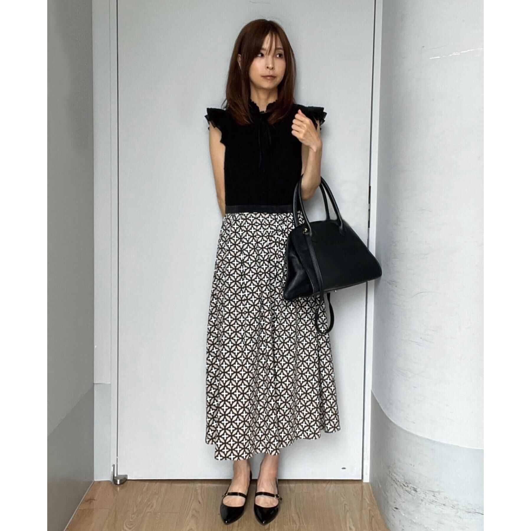 DRESSTERIOR「【大人百花春号掲載 モデル美香さん着用】ドットジャカードオーバーラップコンビドレス」|ワンピース|