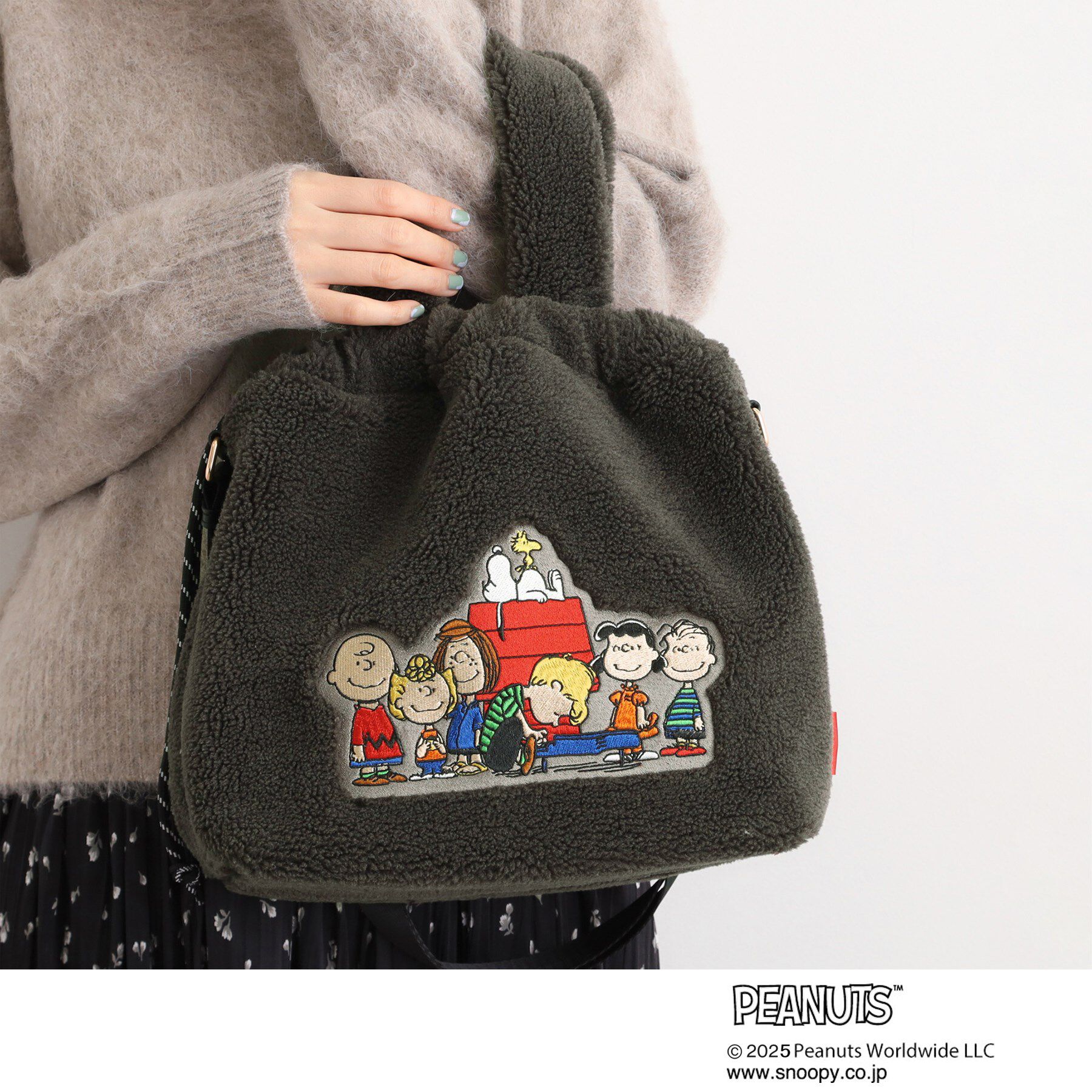 grove「【PEANUTS】ボア巾着トート」|トートバッグ|チャコールグレー(0