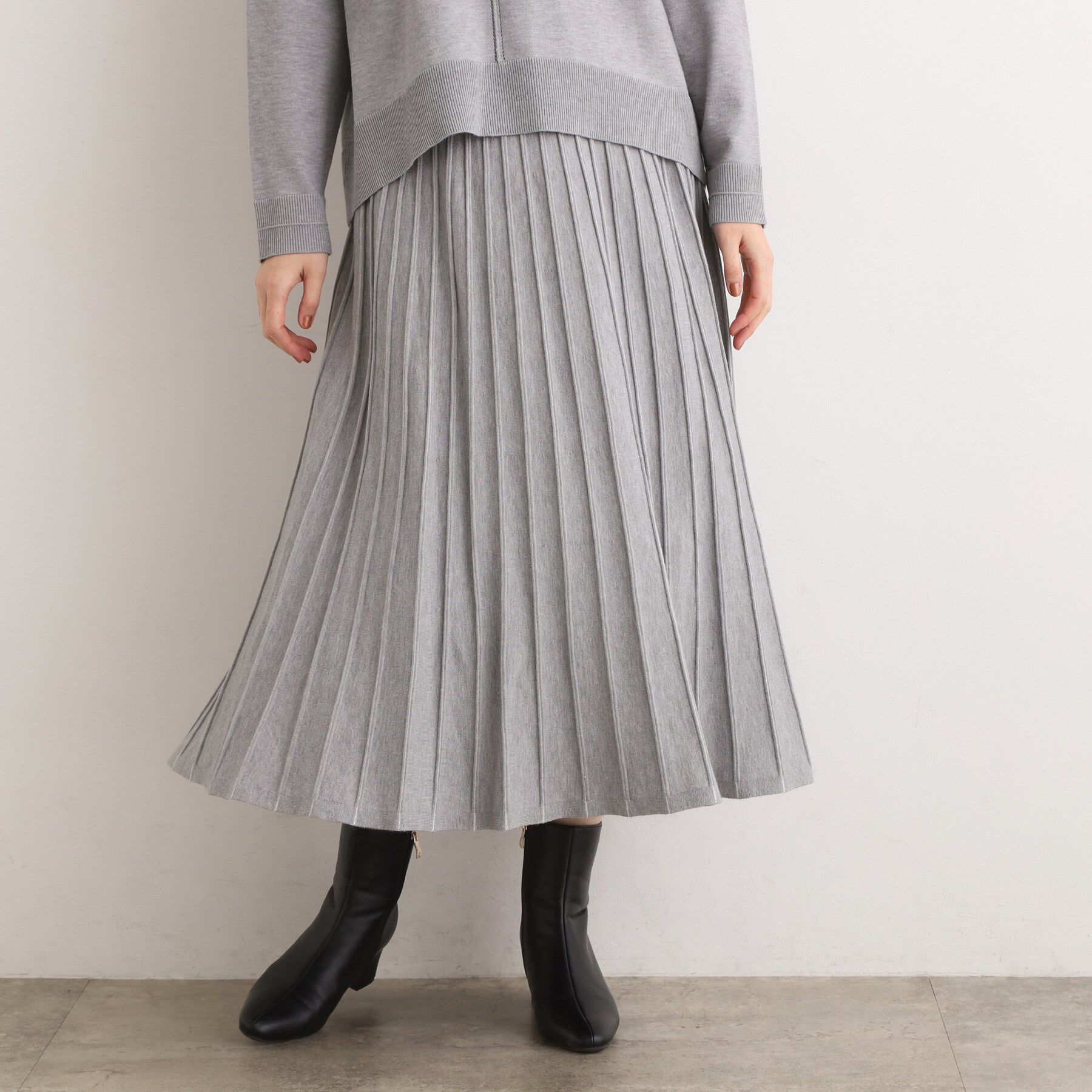 grove「【SETUP可能】冬から春まで軽やかに　ラメラインニットプリーツスカート」|スカート|ライトグレー(013