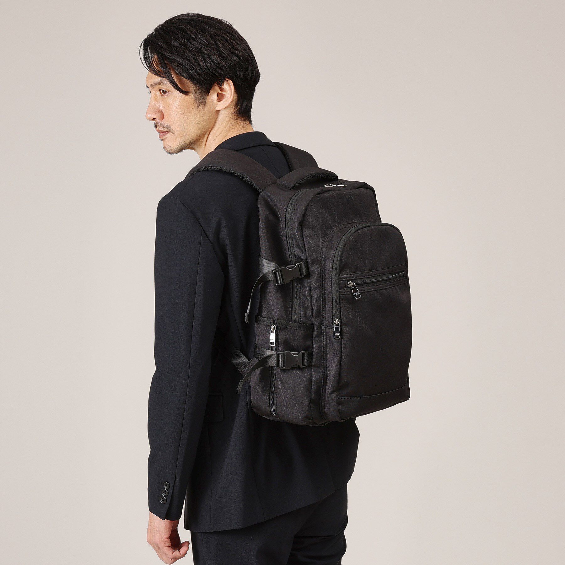 TAKEO KIKUCHI「【多機能・軽量】NEWシャドーライン バックパック」|リュック|