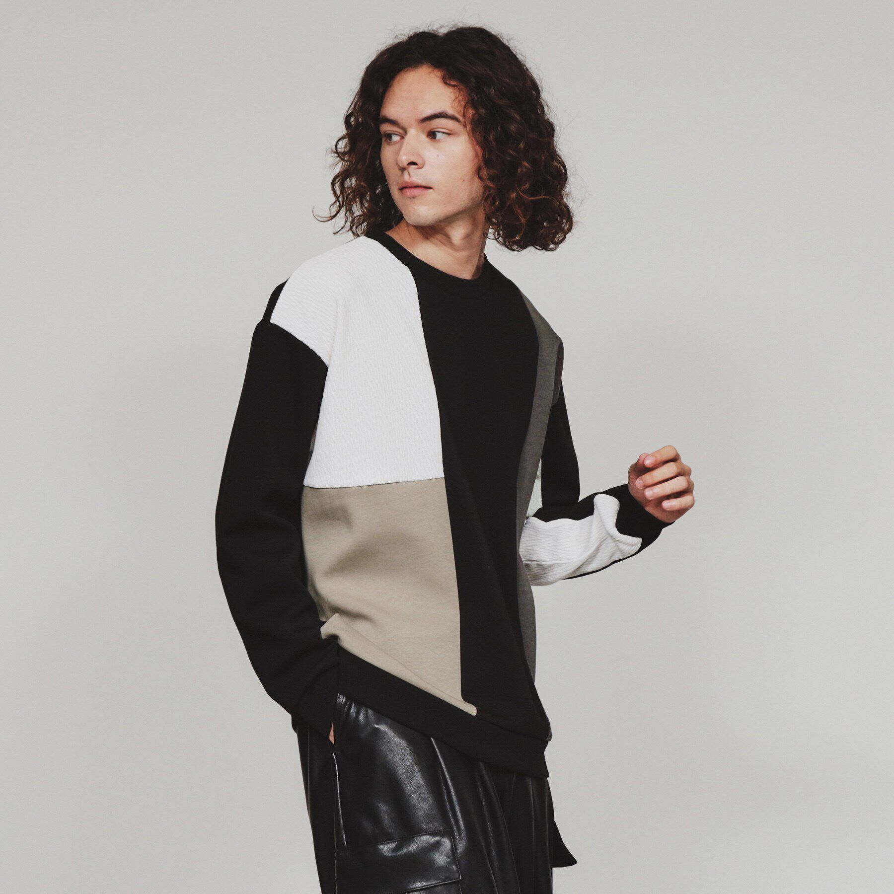 tk.TAKEO KIKUCHI「切替モールスウェット」|パーカー|