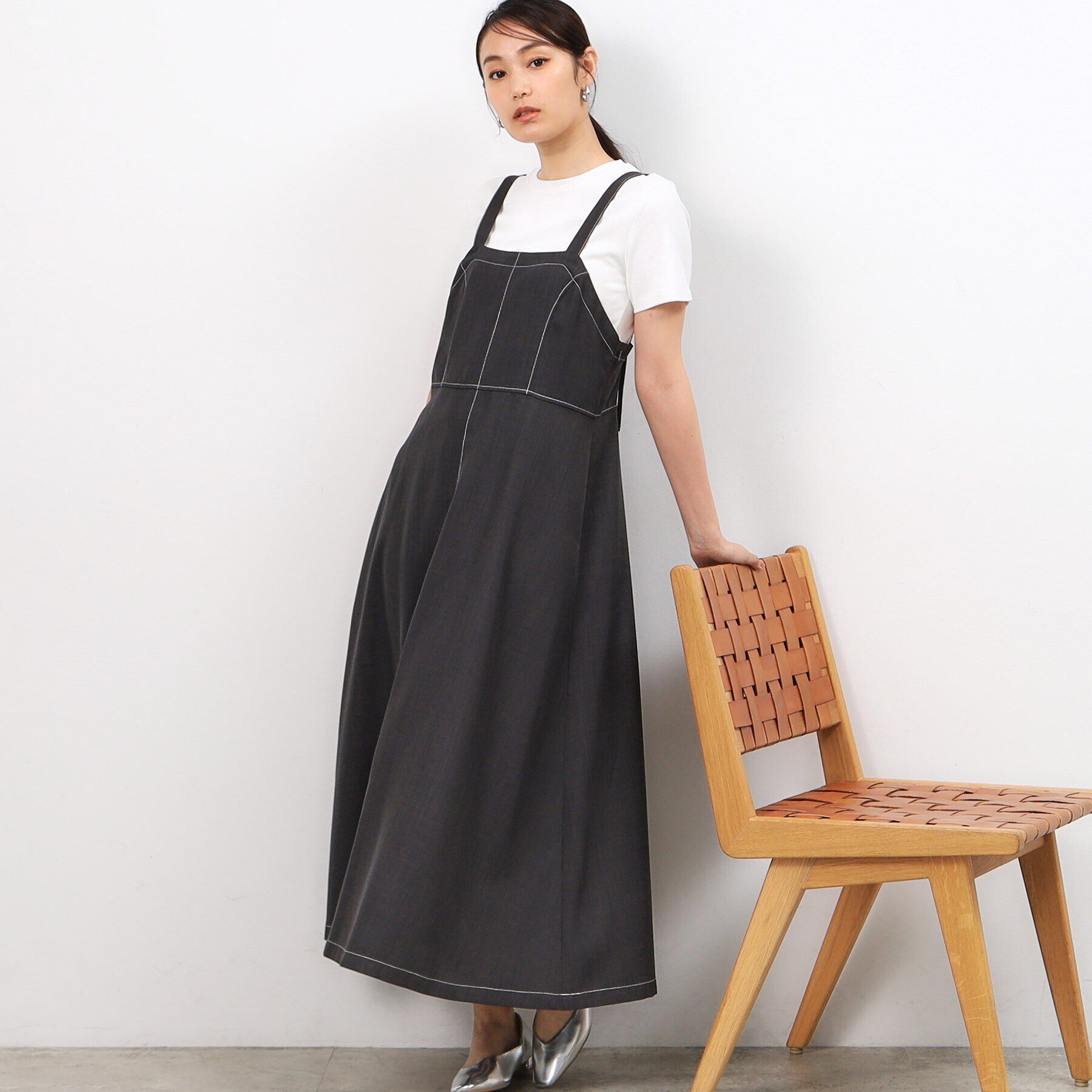 OPAQUE.CLIP「配色ステッチジャンパースカート【洗濯機洗い可】」|ワンピース|チャコールグレー(0