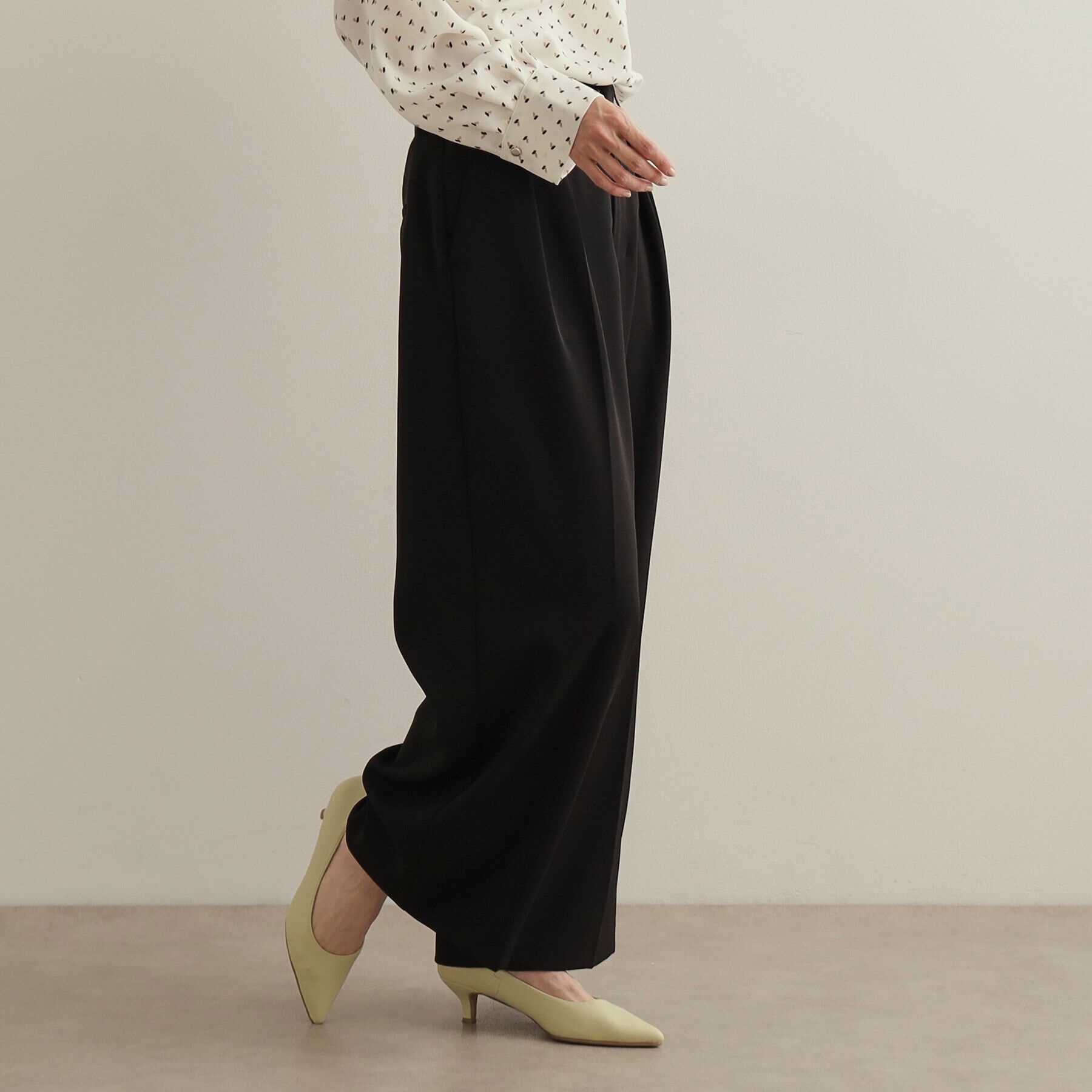 OPAQUE.CLIP「タックワイドカラーパンツ【洗濯機洗い可】」|その他|