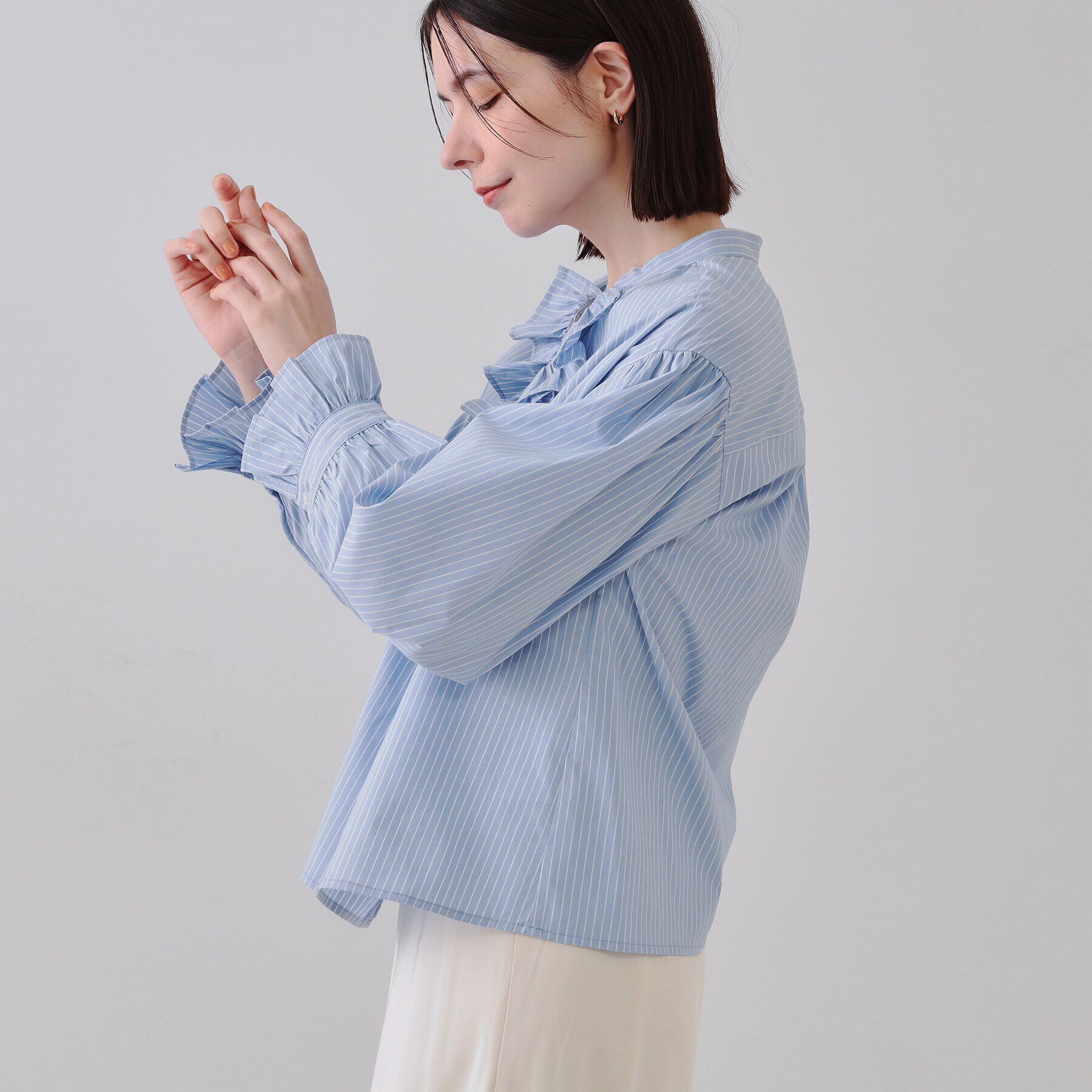 OPAQUE.CLIP「フロントフリルブラウス【洗濯機洗い可】」|シャツ・ブラウス|ブルー(391)