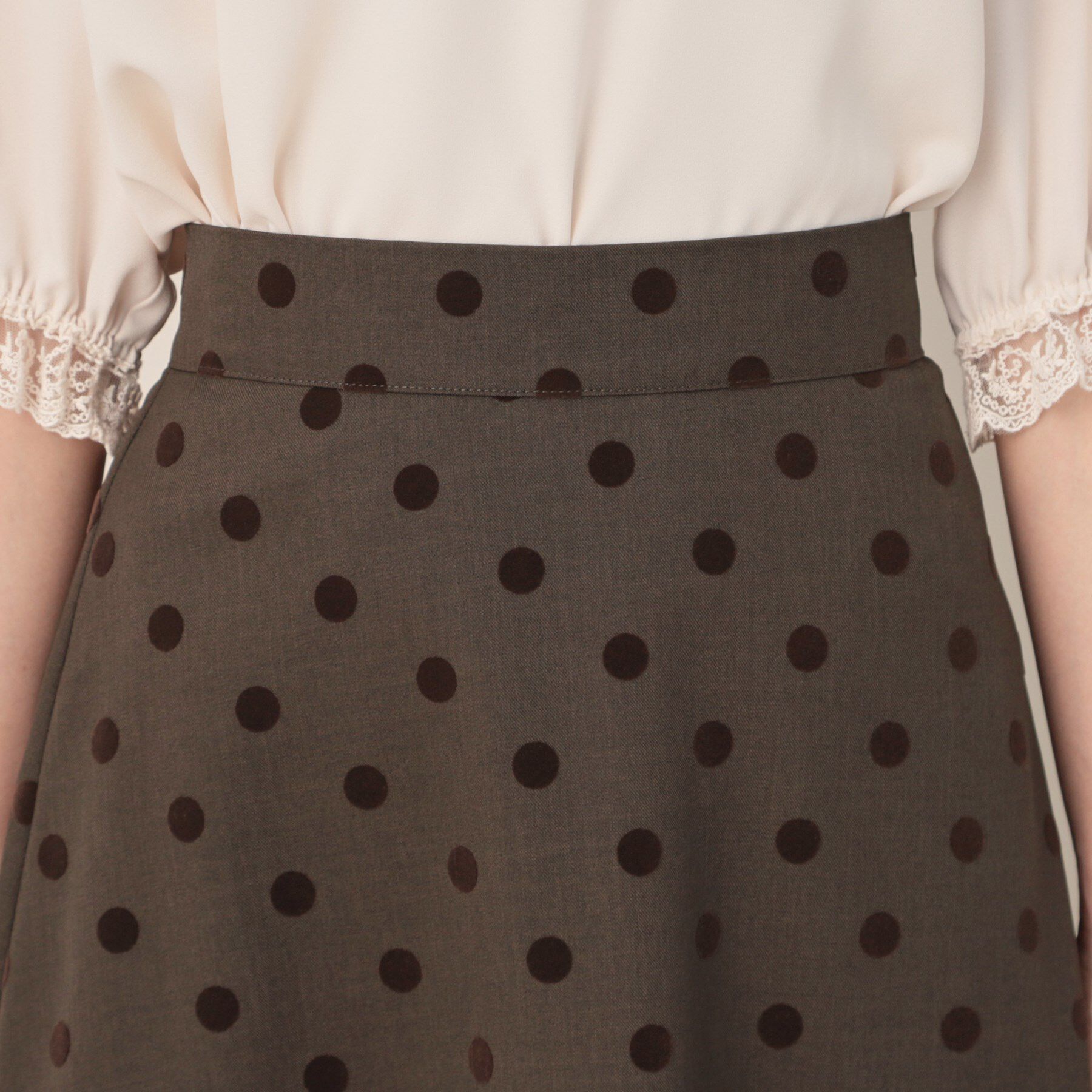 Couture broach「フロッキードットフレアスカート」|スカート|