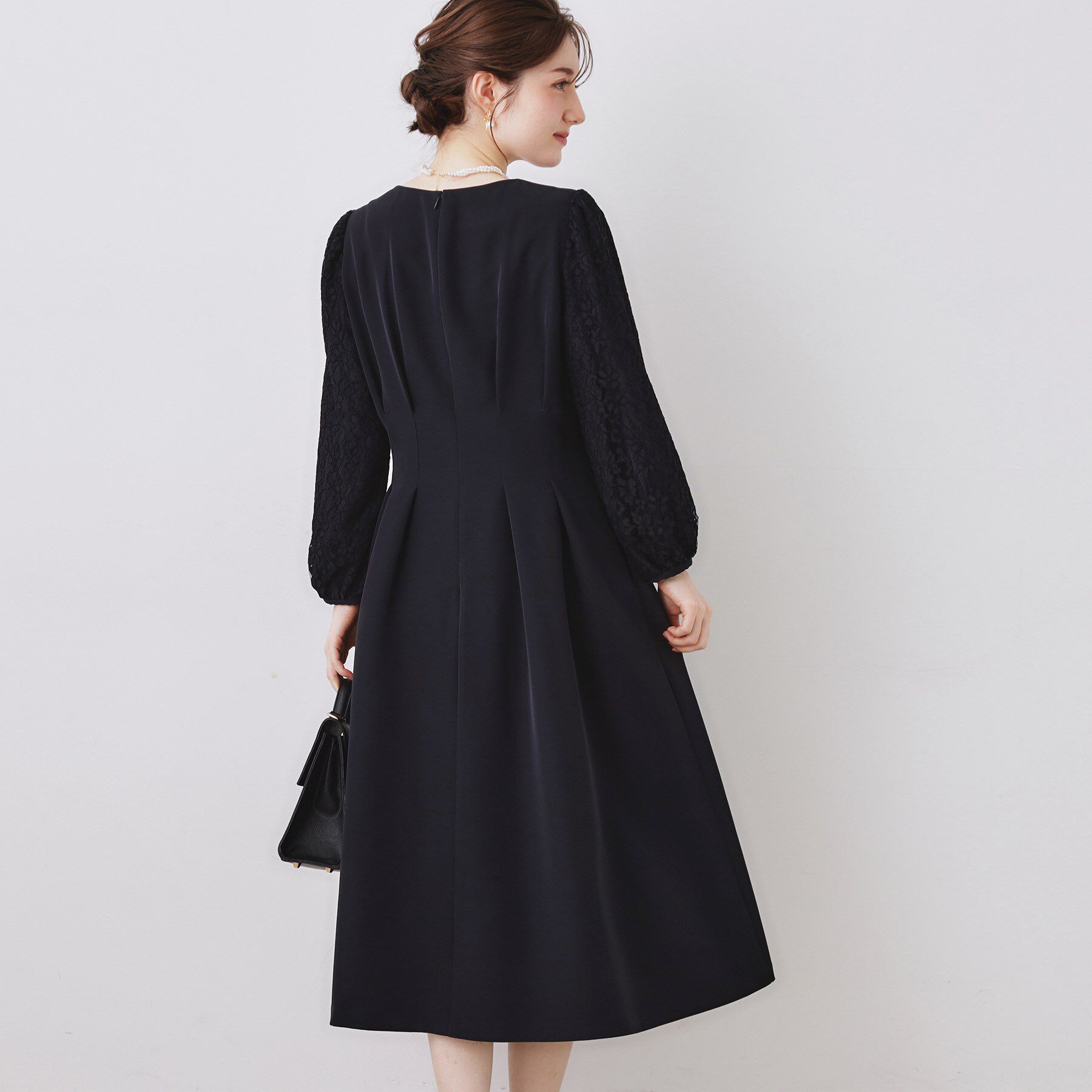 Couture broach「【ハレの日・通勤】レース袖タックフレアワンピース」|ワンピース|