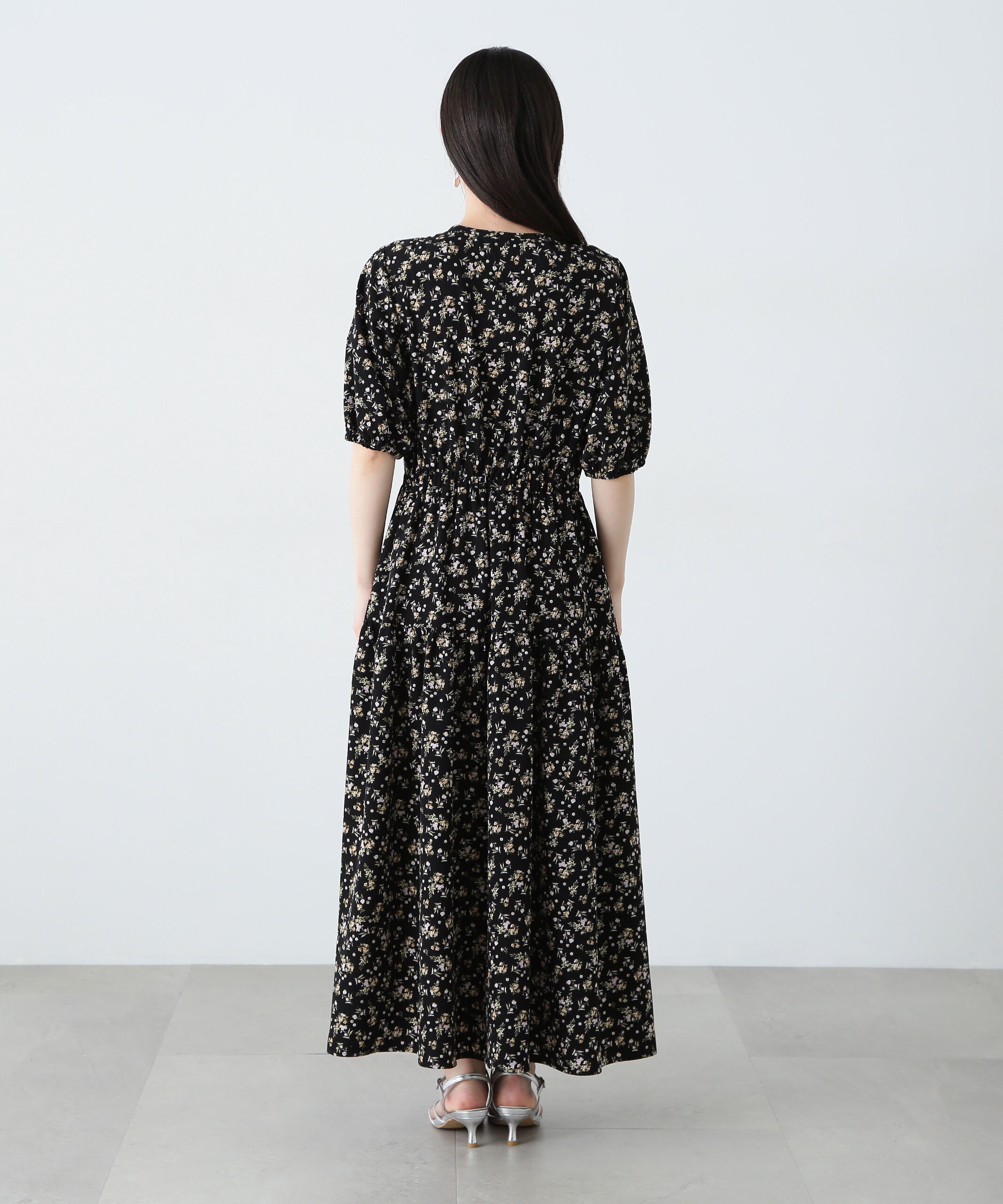  「小花柄ワンピース」|ワンピース|