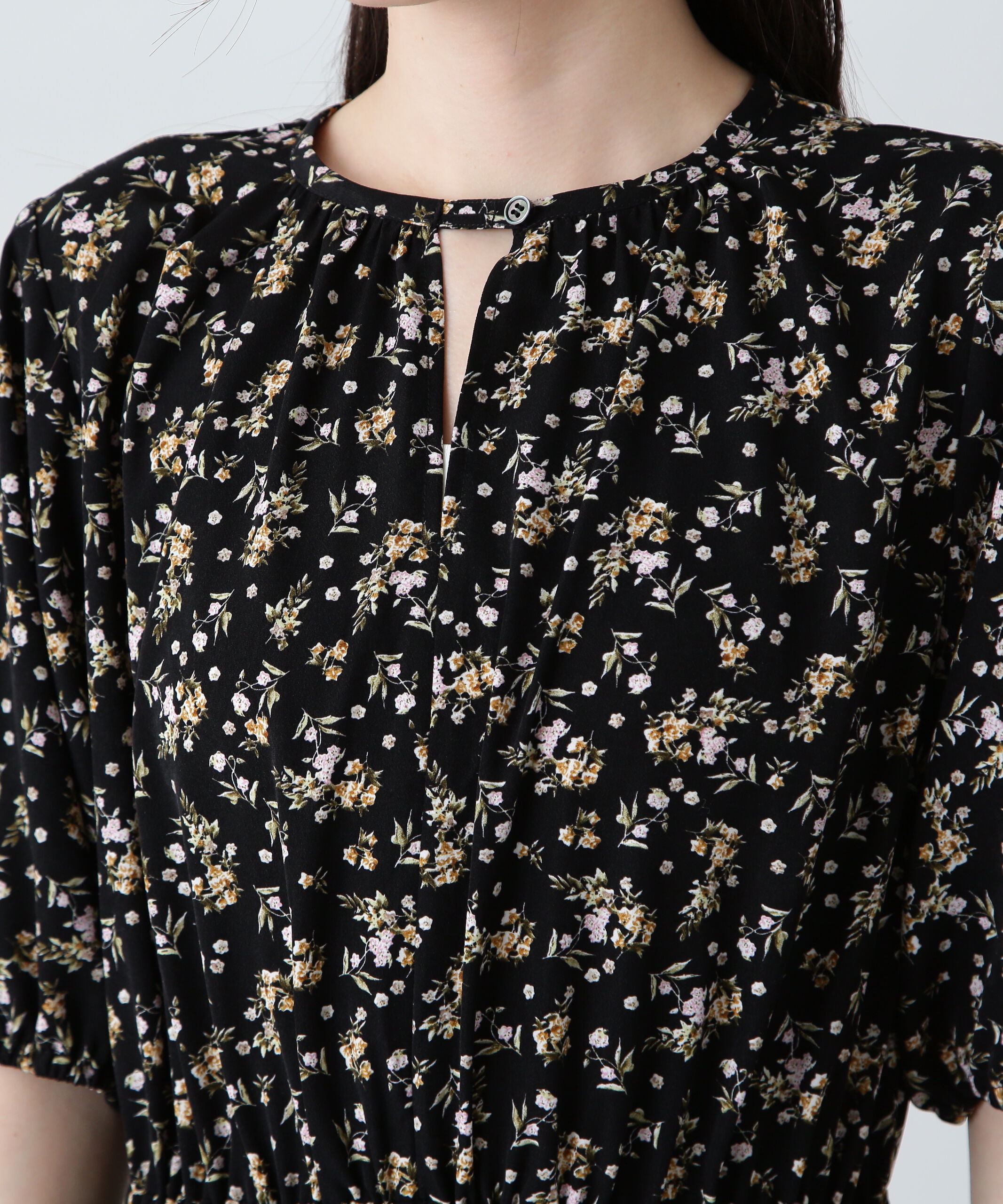  「小花柄ワンピース」|ワンピース|