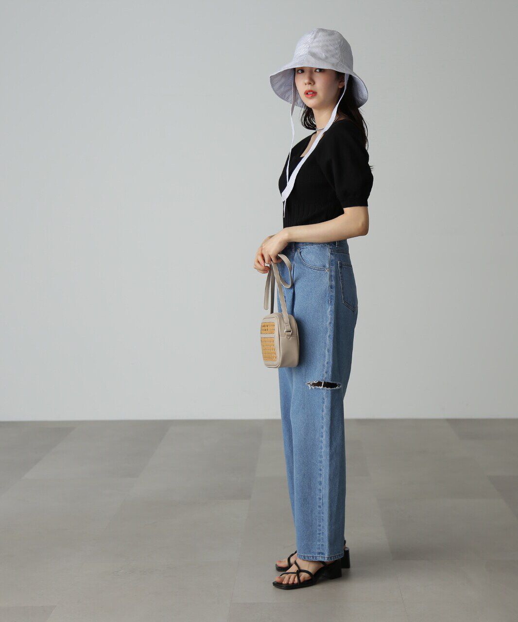  「スクエアネックボリュームスリーブ半袖ニット」|ニット・セーター|