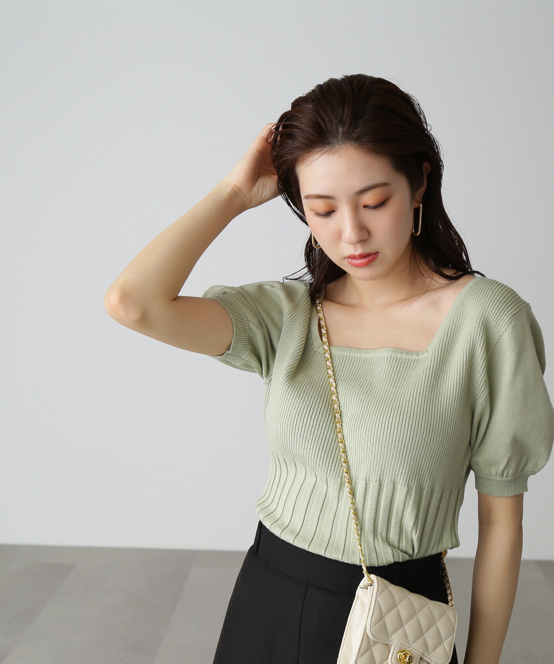  「スクエアネックボリュームスリーブ半袖ニット」|ニット・セーター|