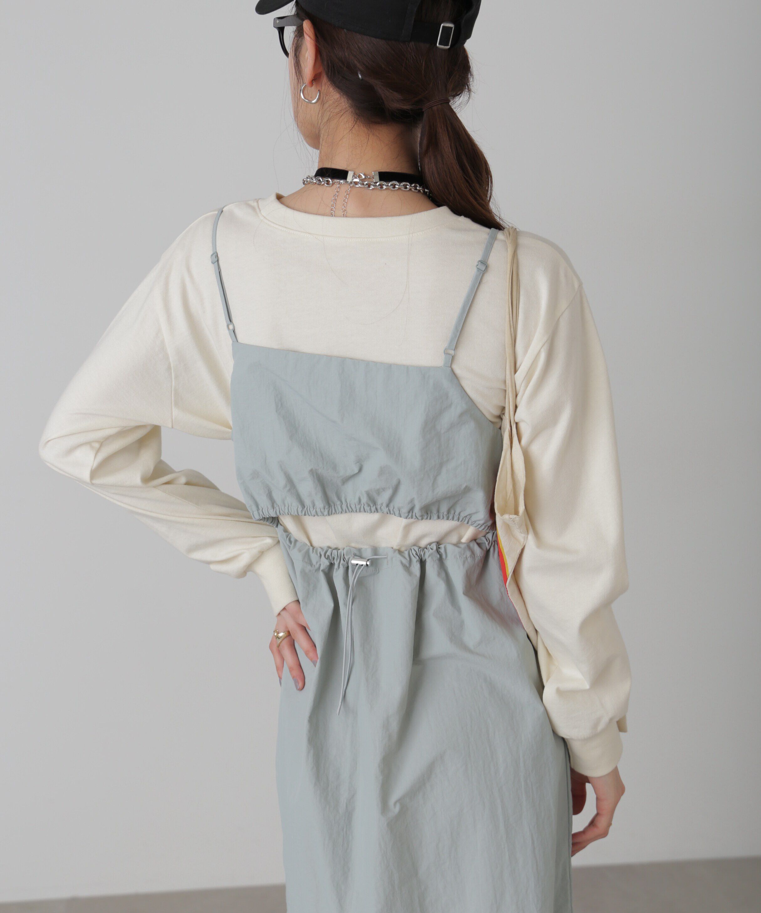  「バックオープンナイロンジャンパースカート」|ワンピース|