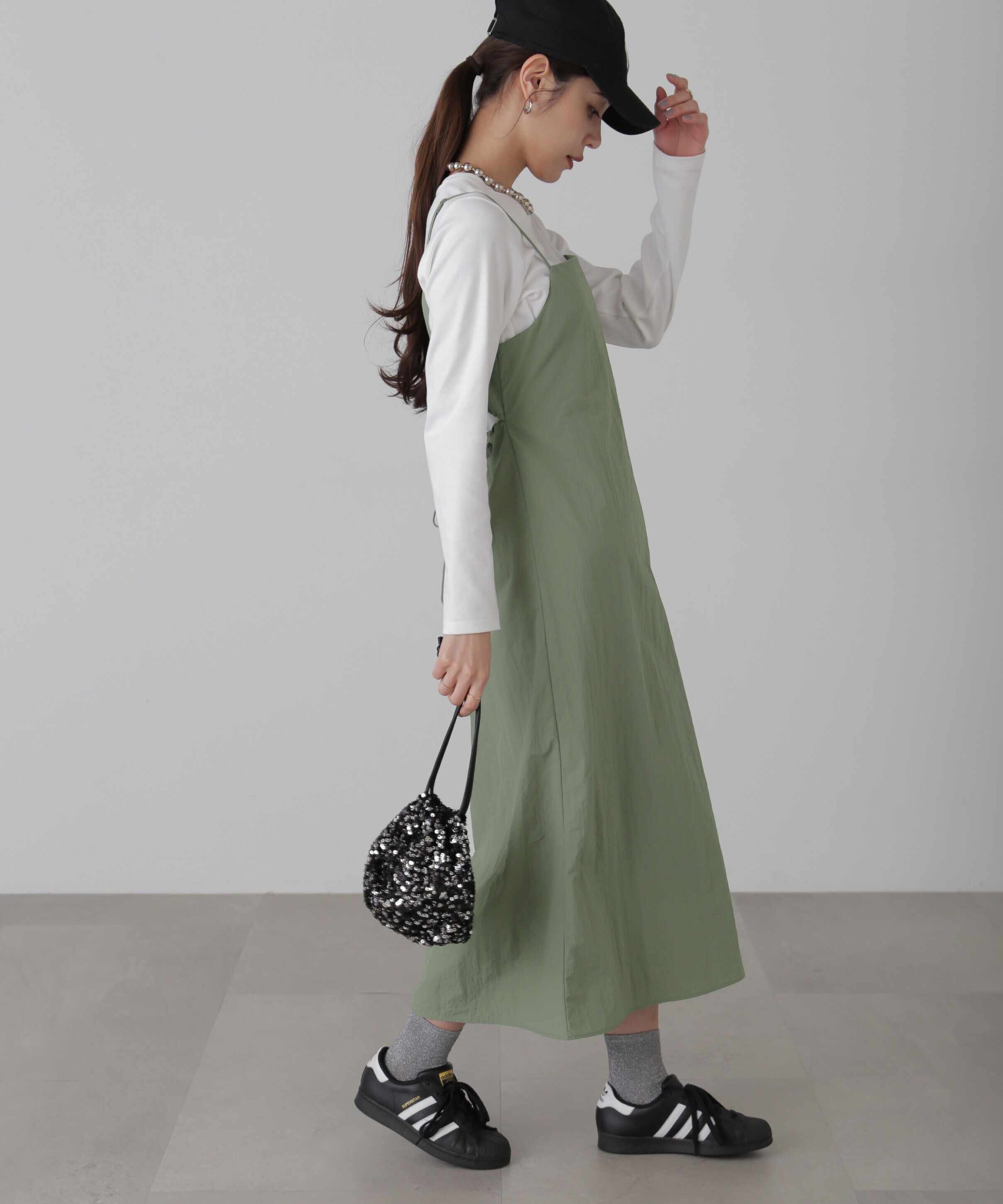  「バックオープンナイロンジャンパースカート」|ワンピース|