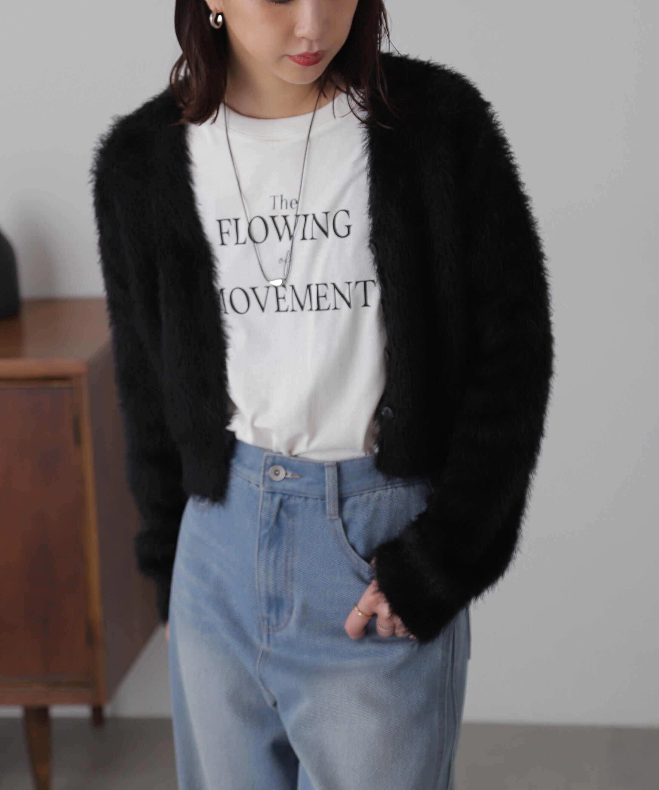  「Vネックフェザーショート丈カーディガン」|ニット・セーター|