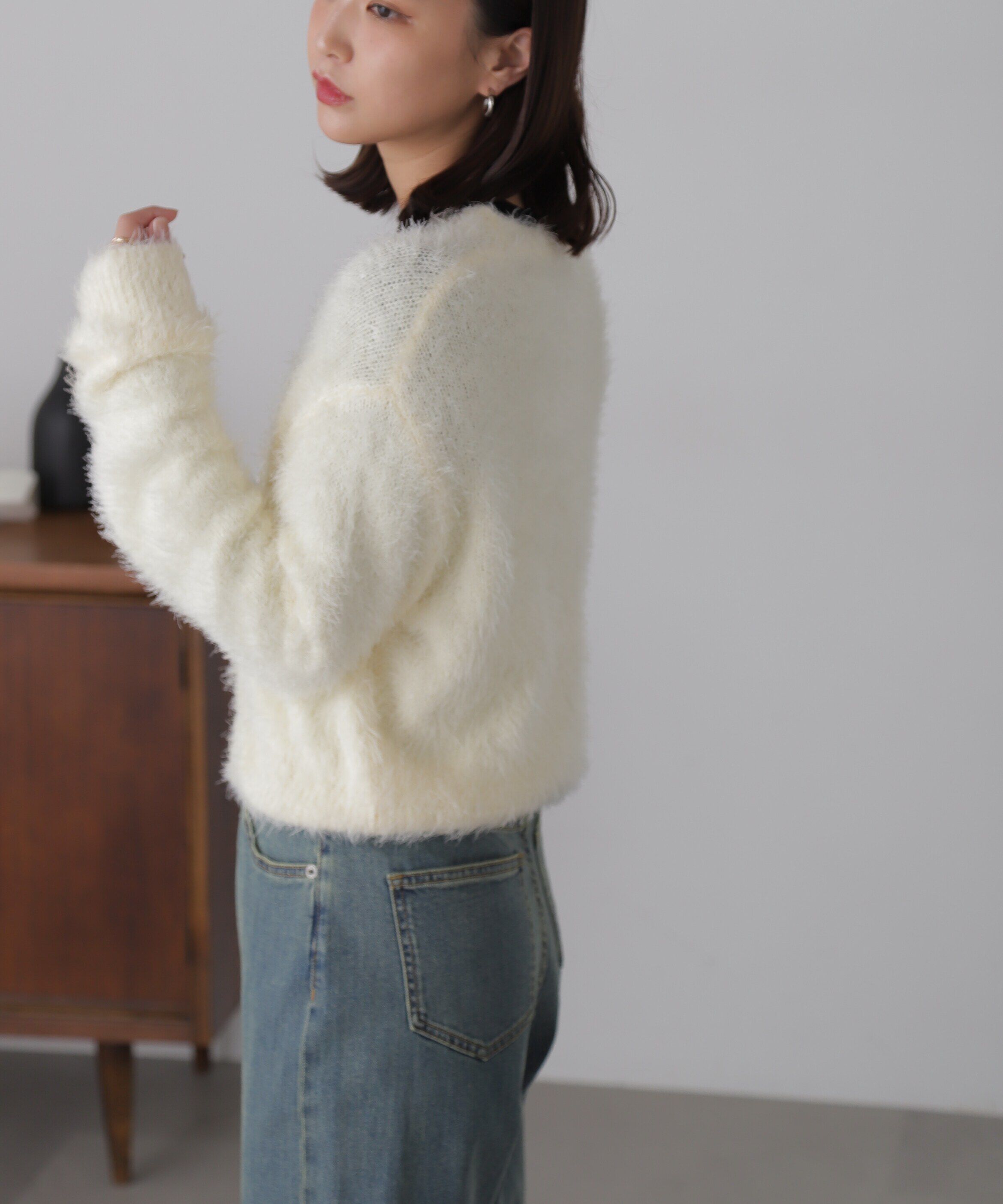  「Vネックフェザーショート丈カーディガン」|ニット・セーター|