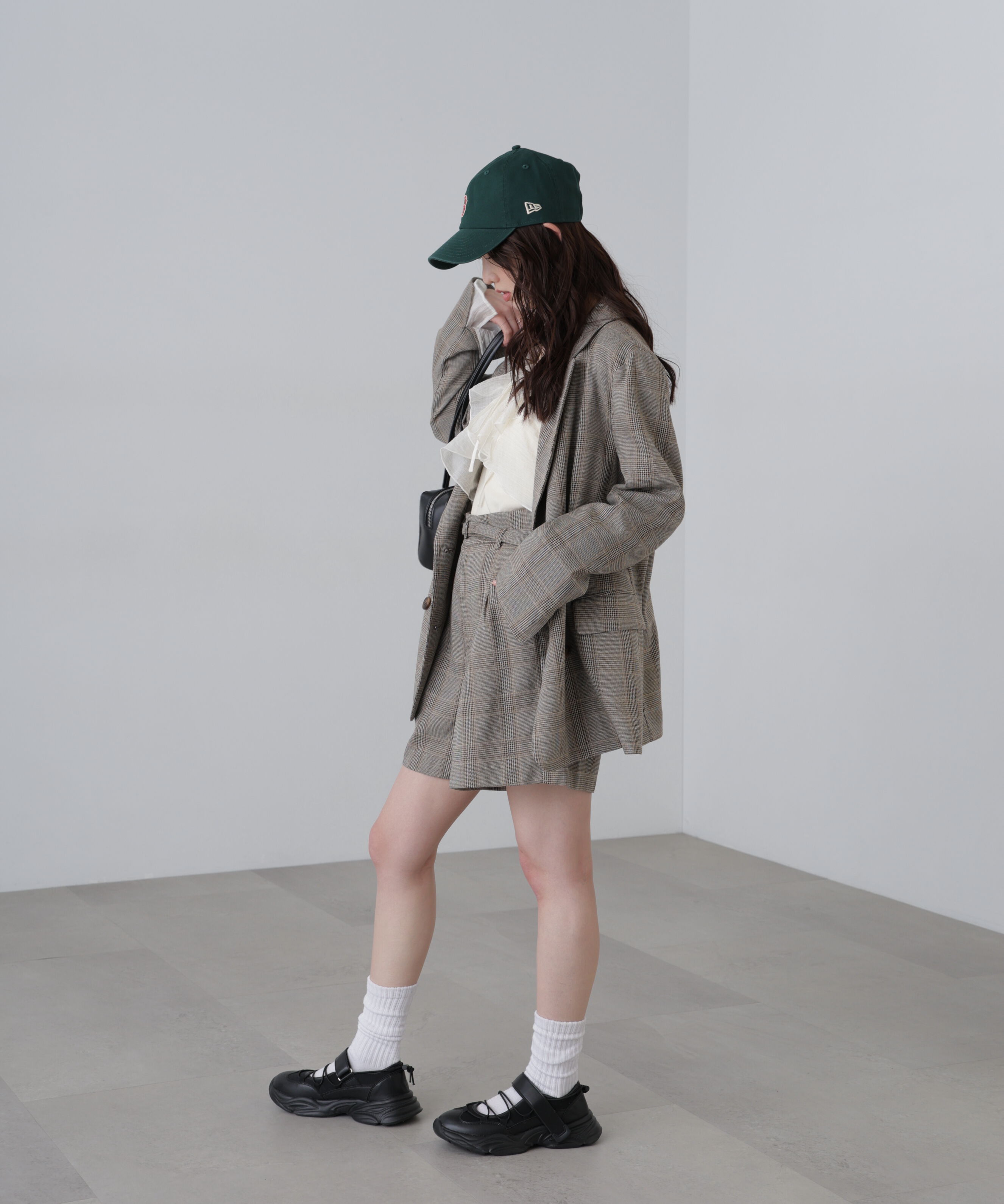  「麻調合繊タックベルト付きショートパンツ」|その他|