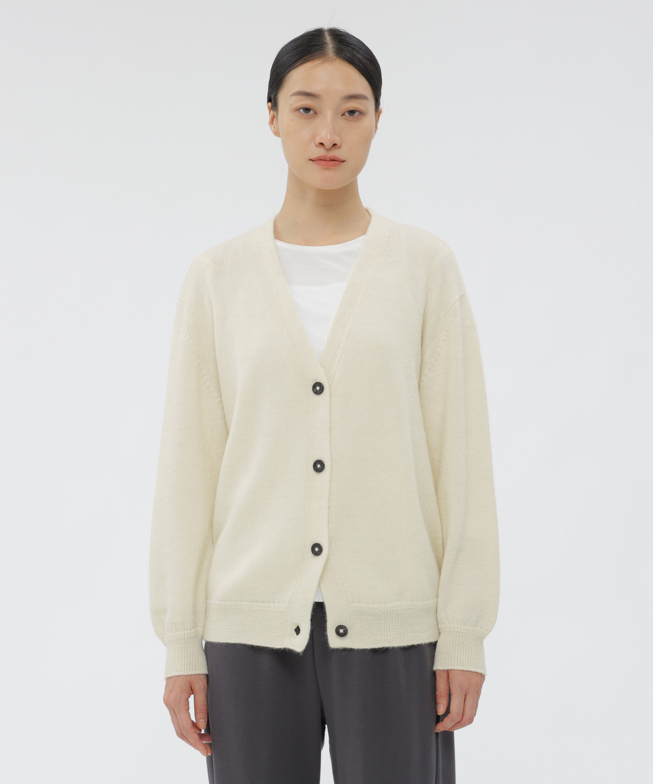 MARGARET HOWELL HOUSEHOLDGOODS「ALPACA WOOL KNITWEAR」|カーディガン|IVORY1