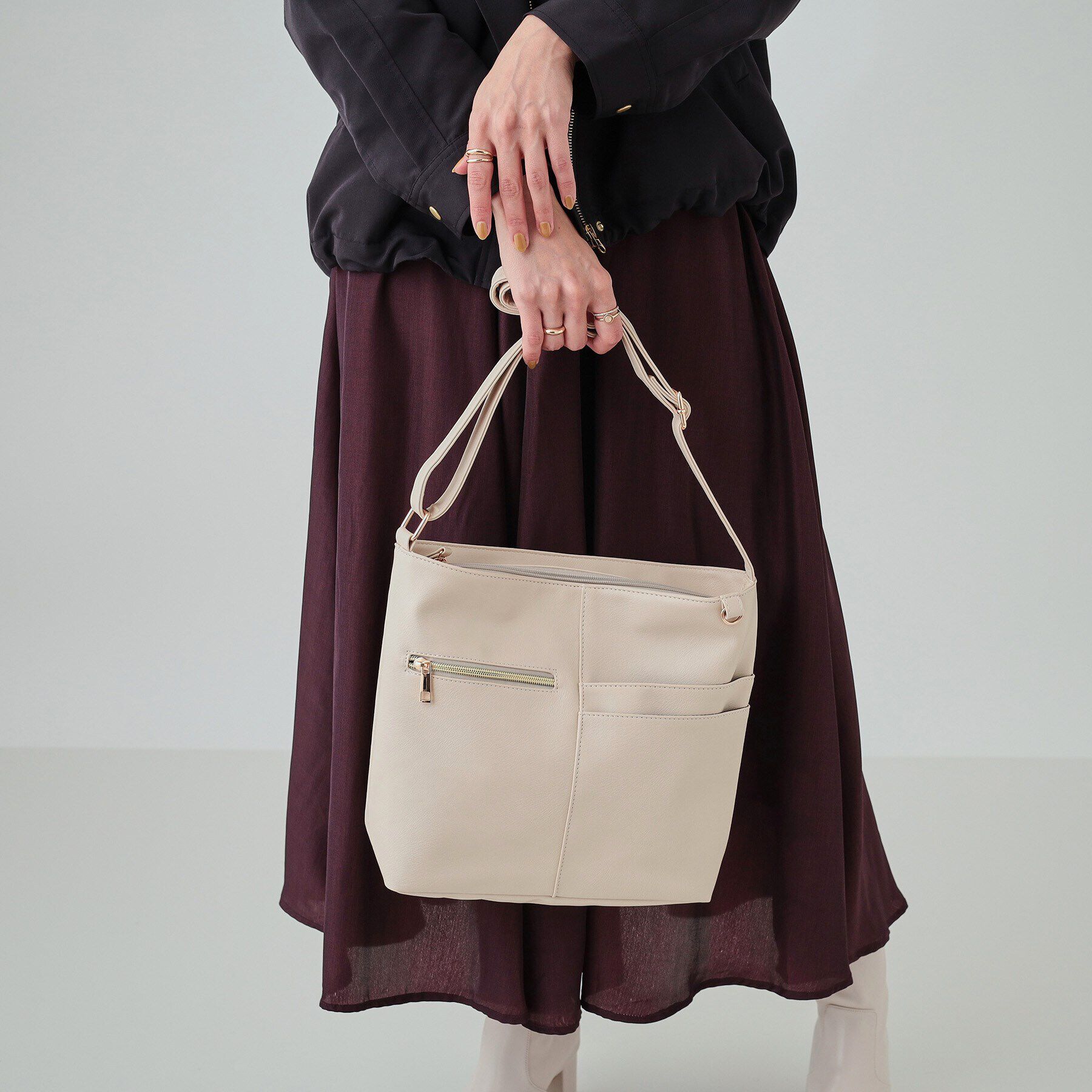 SHOO･LA･RUE「プレゼントにも フロント切り替えショルダーバッグ」|ショルダー・メッセンジャー|