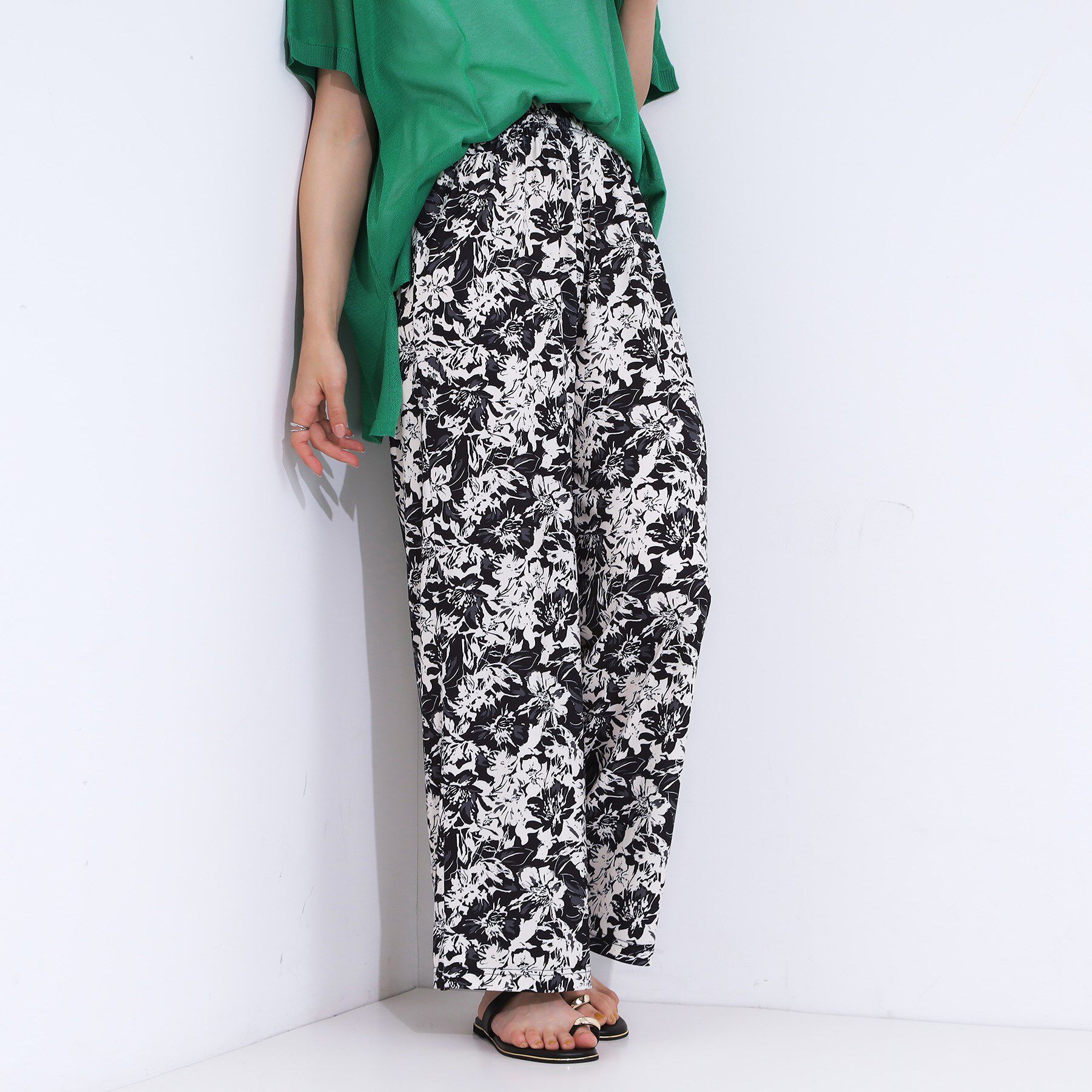 SHOO･LA･RUE「【S-LL/ひんやり/選べる2柄】大人のリラックスコーデに プリント柄パンツ」|その他|ブラック(719)