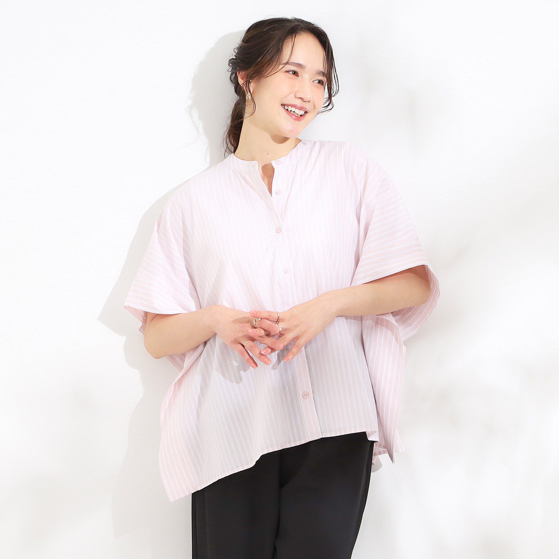 SHOO･LA･RUE「きれいめカジュアルに ラメストライプ ポンチョ風シャツ」|シャツ・ブラウス|