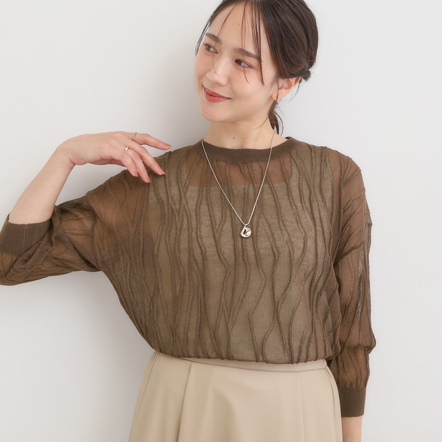 SHOO･LA･RUE「【S-LL/洗える】曲線的な柄がきれい見え シアーニット」|ニット・セーター|ブラウン(044)