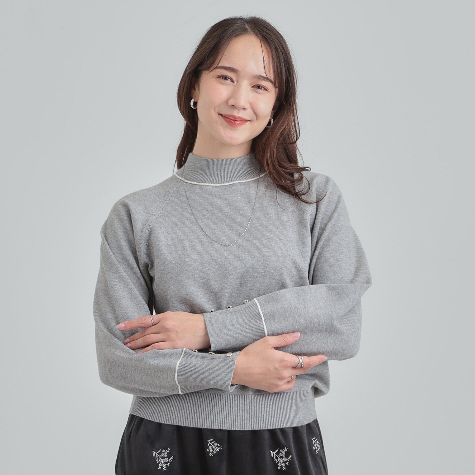 SHOO･LA･RUE「【洗濯機可/吸湿発熱】もちもちでチクチクしにくいハイネックニット」|ニット・セーター|