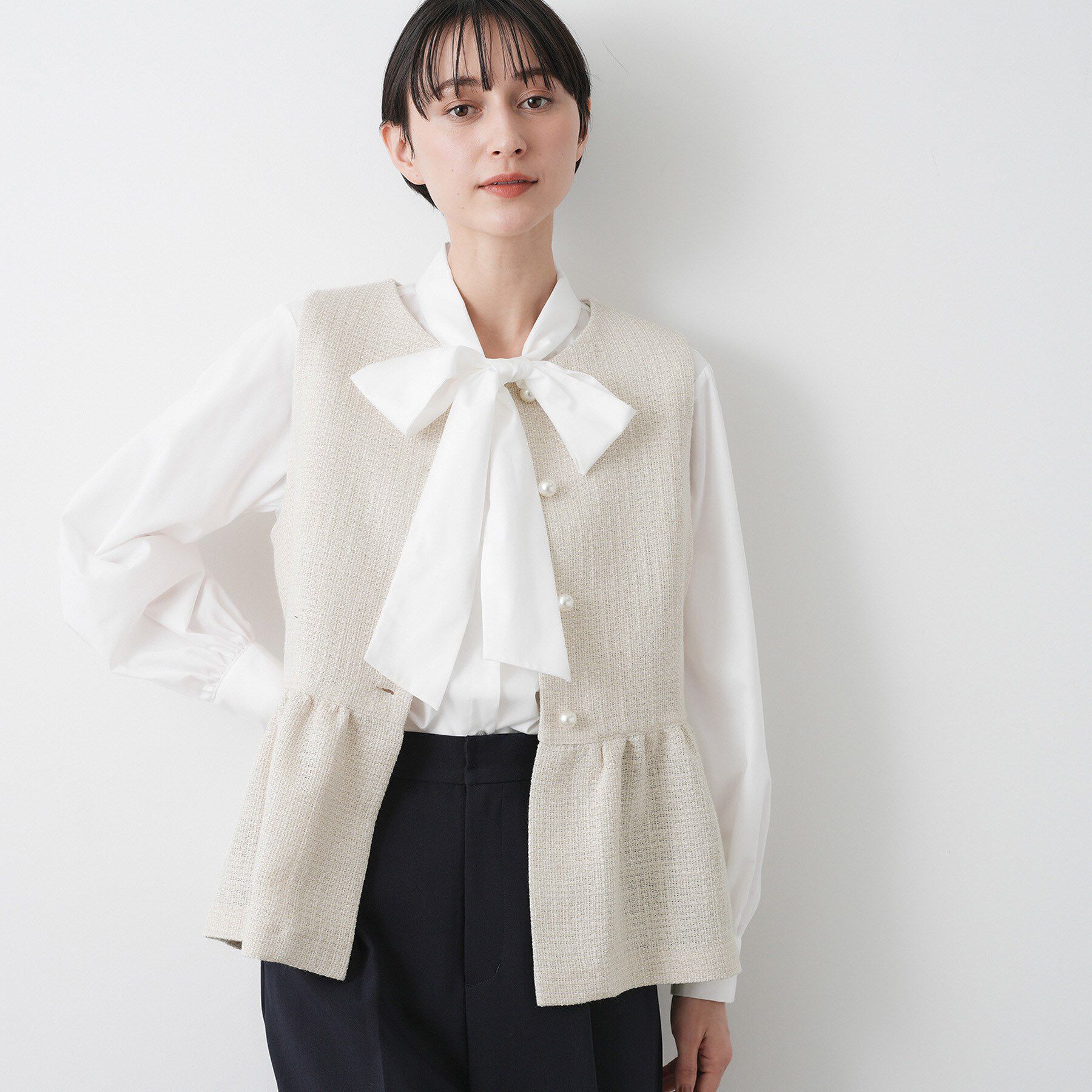 Dessin「【入卒／セレモニー】パール調ボタンベスト」|ベスト・ジレ|アイボリー(004)