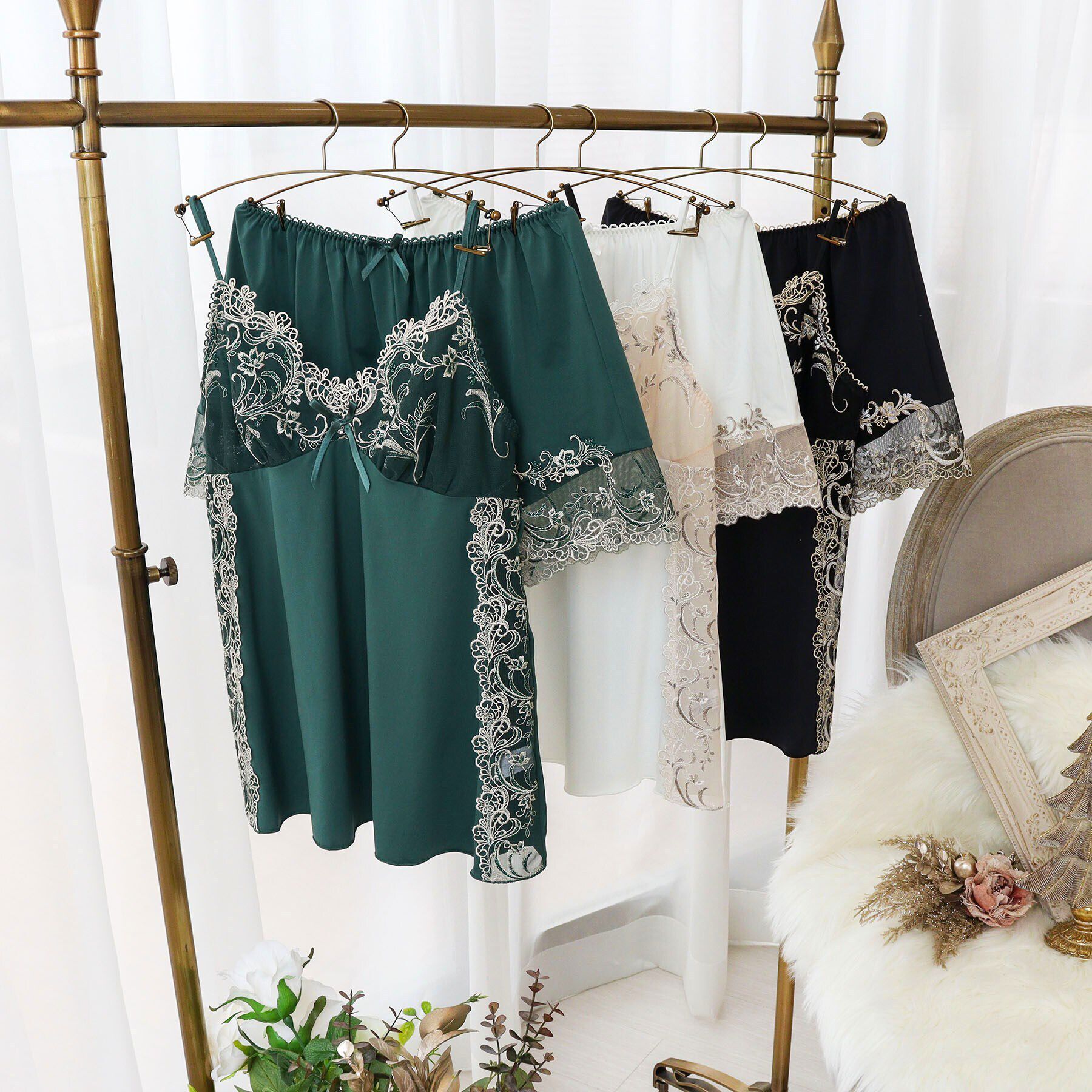 Risa Magli「アンシェラ キャミタップ」|キャミソール|