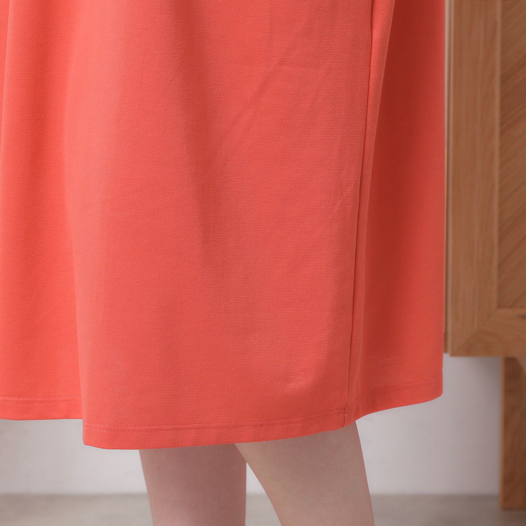 ITS&rsquo;DEMO「【清涼感／吸水速乾／洗濯機OK／洗濯後しわになりにくい】カットミラノタックワンピース」|ワンピース|