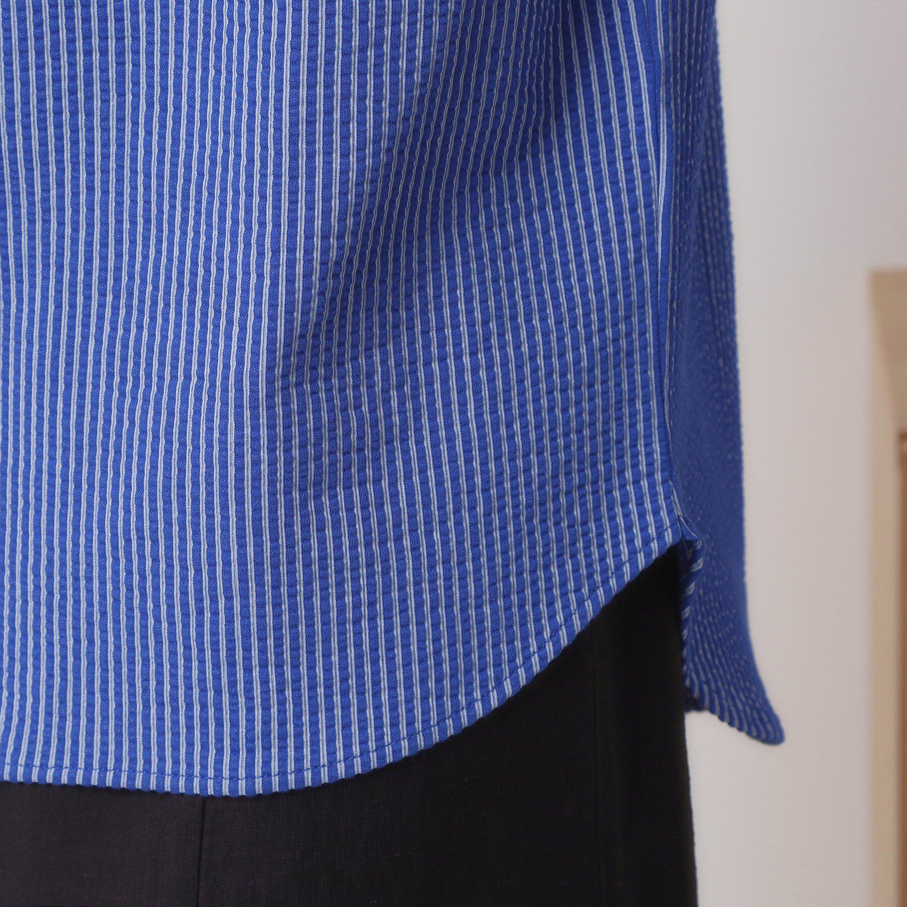 ITS&rsquo;DEMO「【洗濯機OK／洗濯後しわになりにくい】カットサッカー前開きプルオーバー」|シャツ・ブラウス|