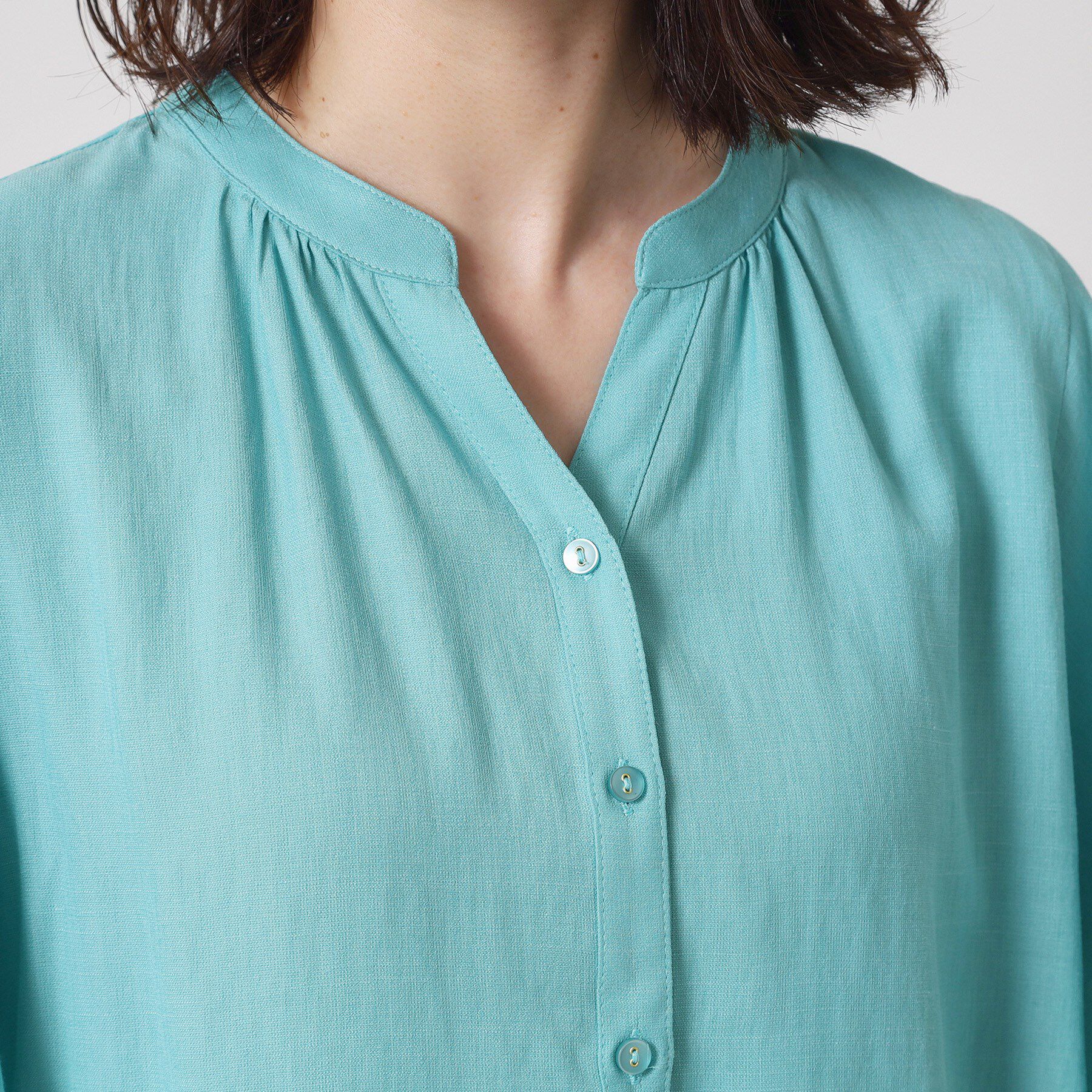 ITS&rsquo;DEMO「【接触冷感／羽織にも／手洗い可】強撚スラブフリル袖ブラウス」|シャツ・ブラウス|