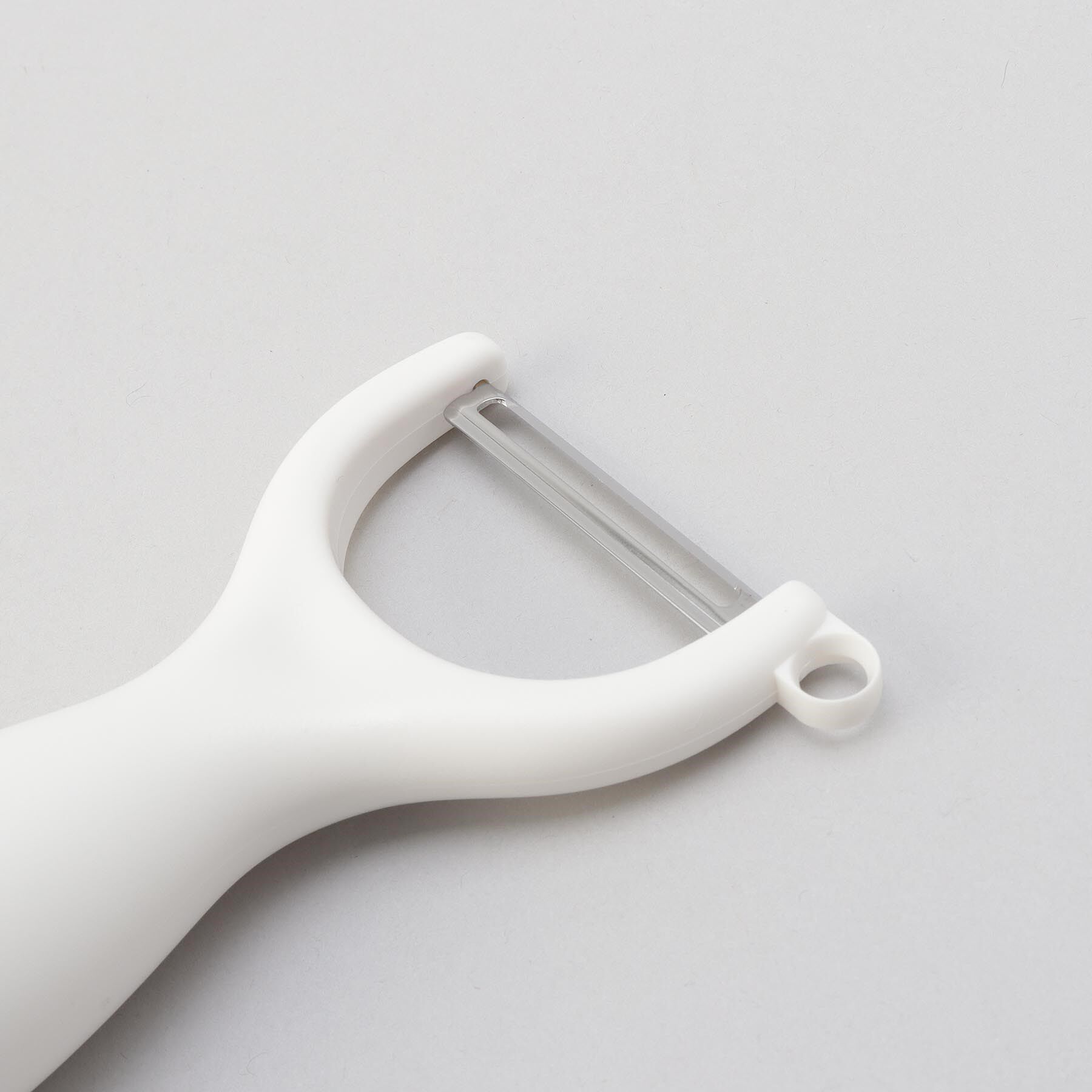 212 KITCHEN STORE「まいにち使いたい 立つピーラー RD」|食器・キッチングッズ|