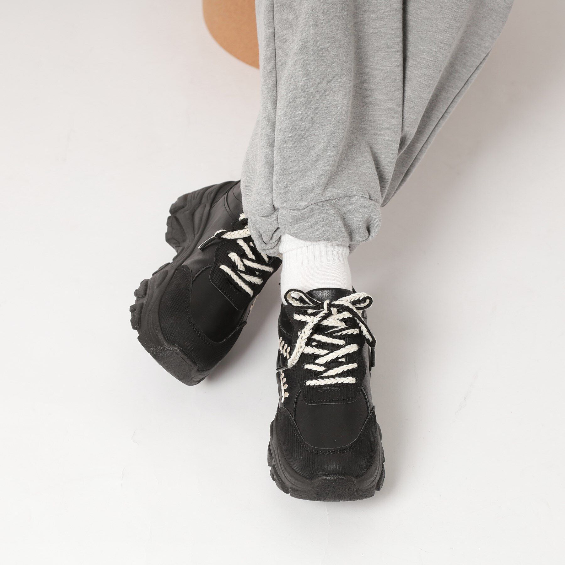 csT&P「厚底韓国ファッションダットスニーカー」|スニーカー|