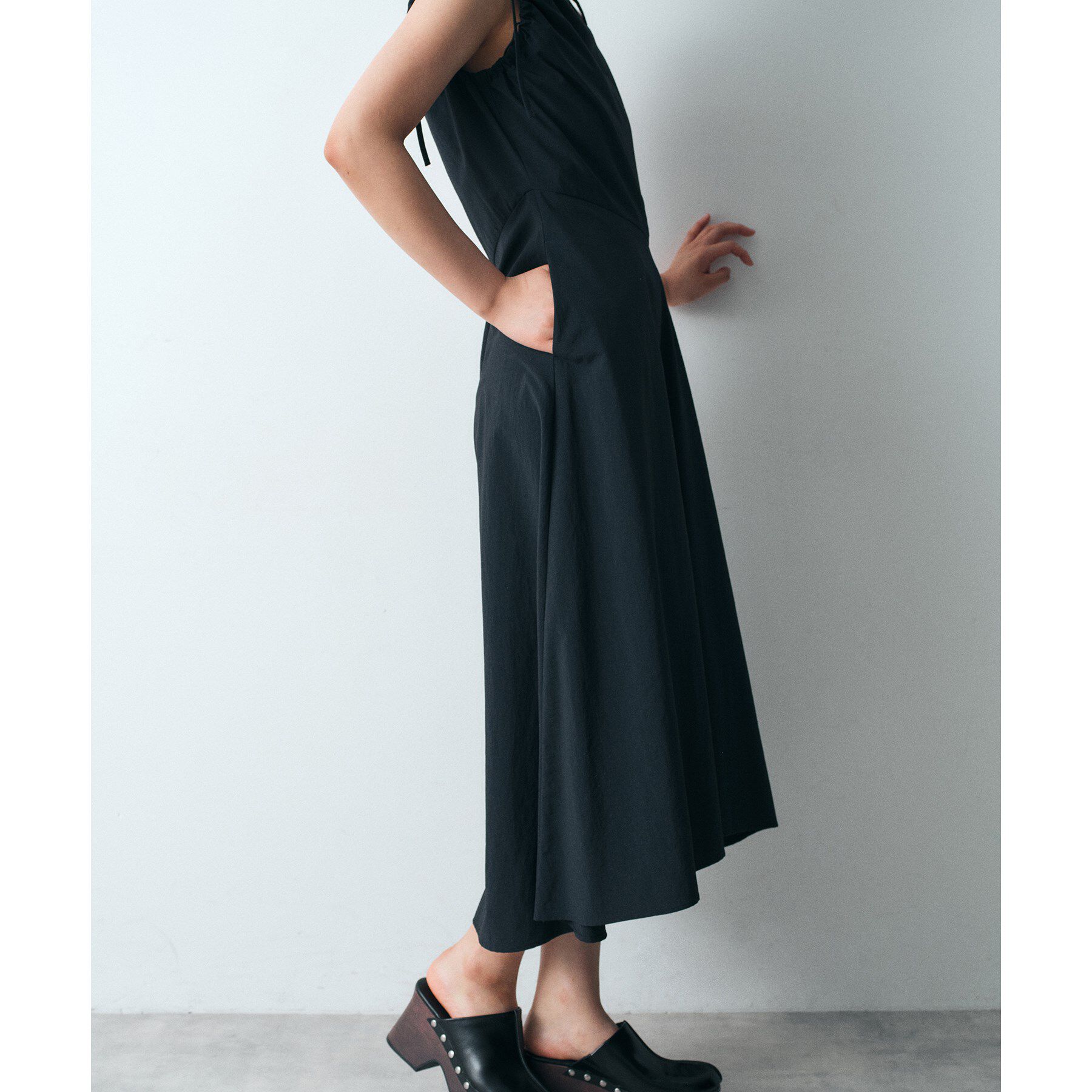 CODE A「asymmetry ribbon one－piece」|ワンピース|