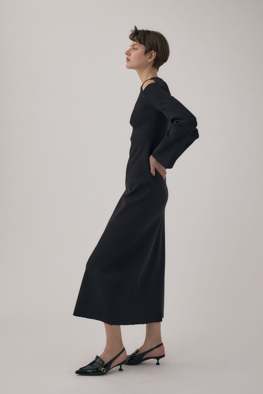 MOUSSY「リサイクルポリエステル使用オープンショルダーニットドレス」|ワンピース|