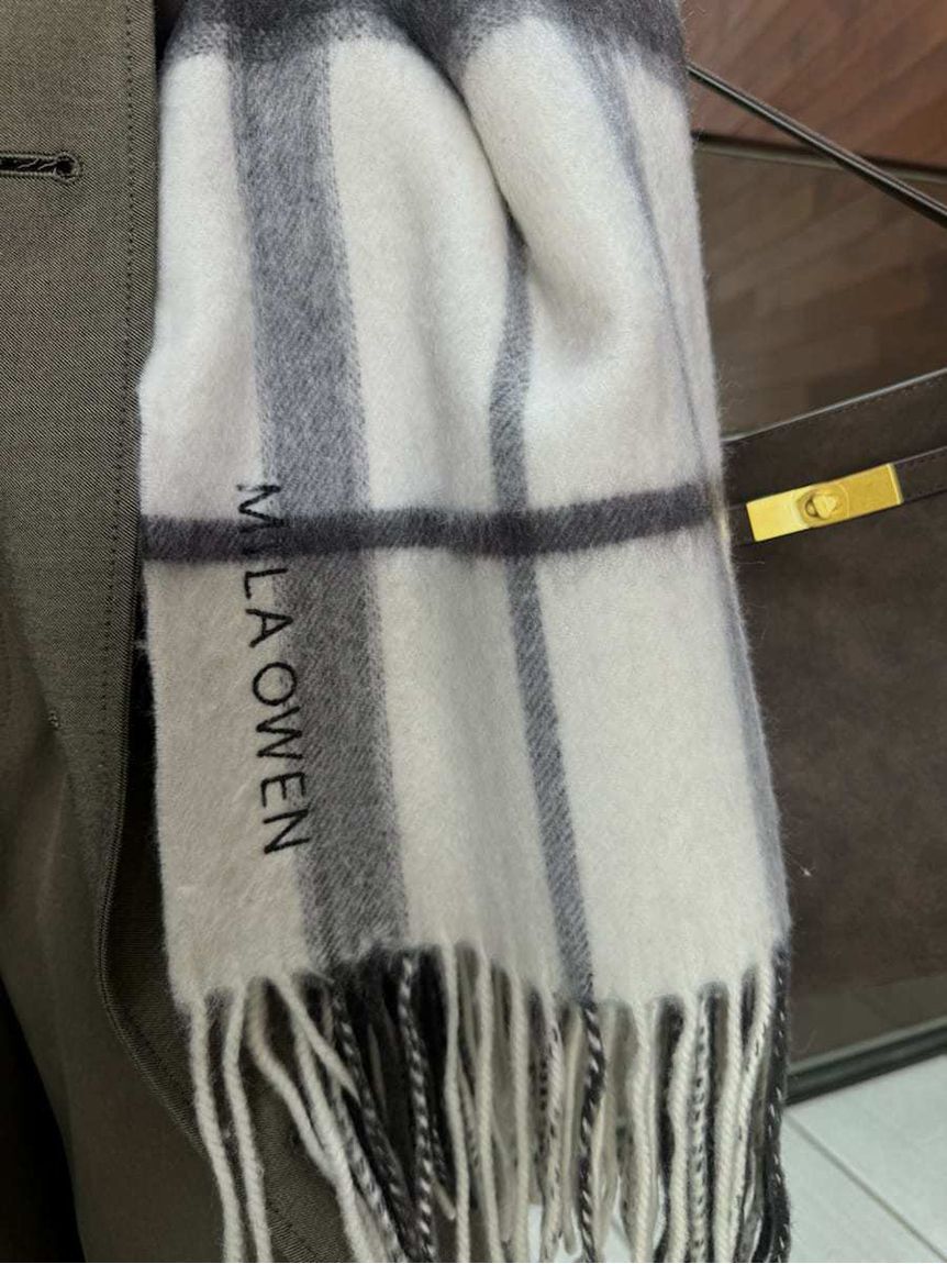 Mila Owen「ウールストール」|マフラー|CHECK