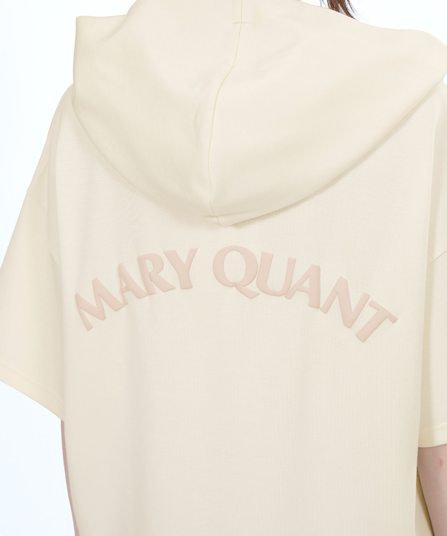 MARY QUANT「バックロゴ半袖 パーカ」|パーカー|