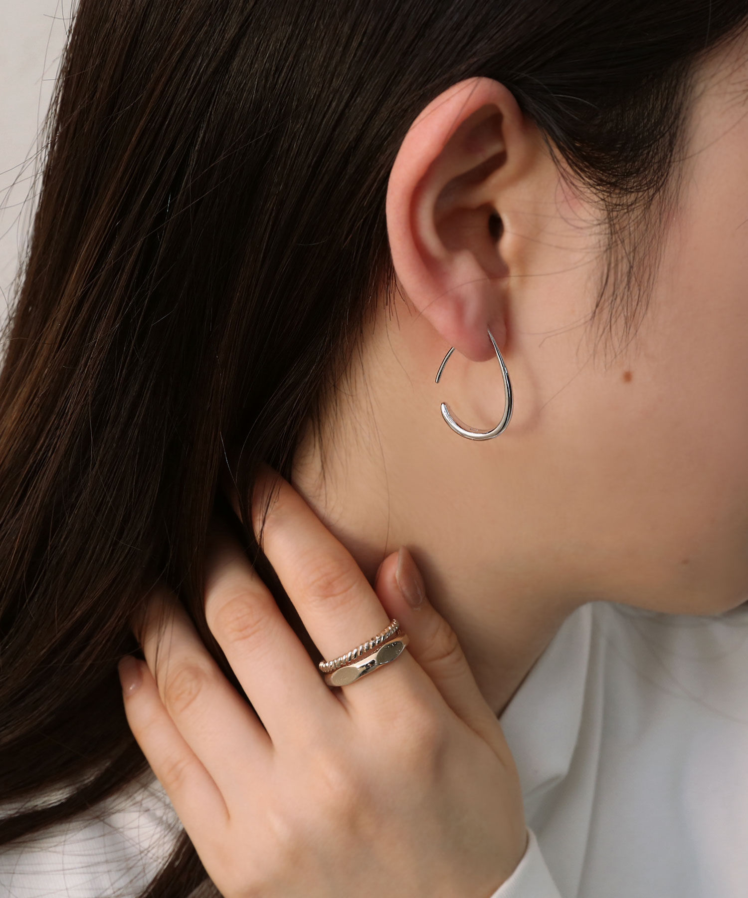 colleca la「[silver925]ドロップフックピアス〈金属アレルギー対応〉」|ピアス|シルバー