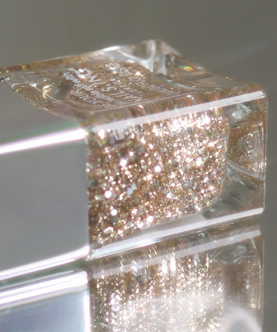 NAILS INC「SUPER SEQUINS」|ネイルカラー|