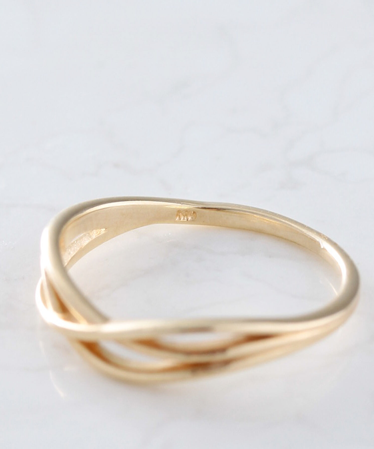  「K10 3本ラインウェーブ ゴールドピンキーリング」|リング|